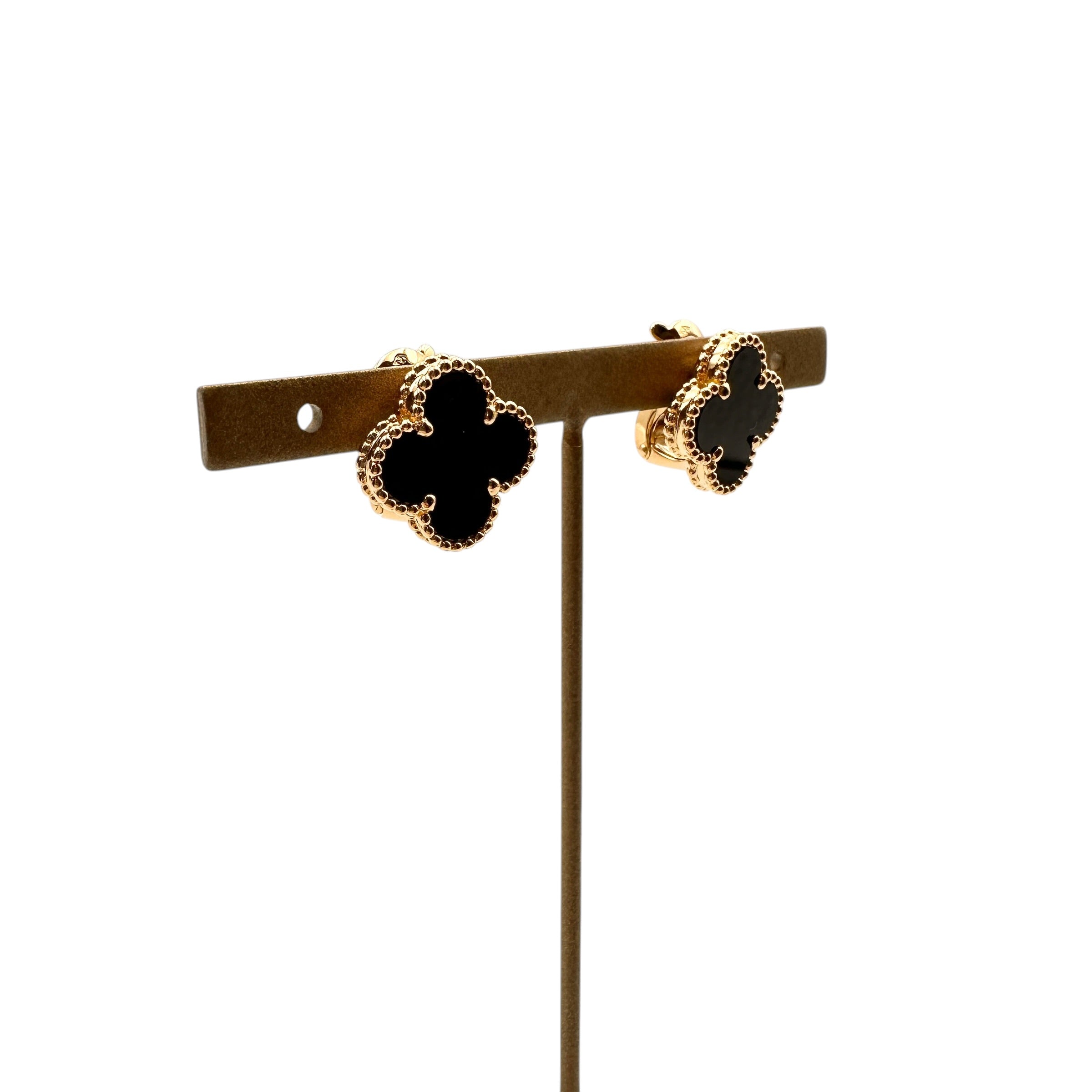 VanCleef & Arpels ヴァンクリーフ&アーペル ヴィンテージアルハンブラ オニキス ピアス