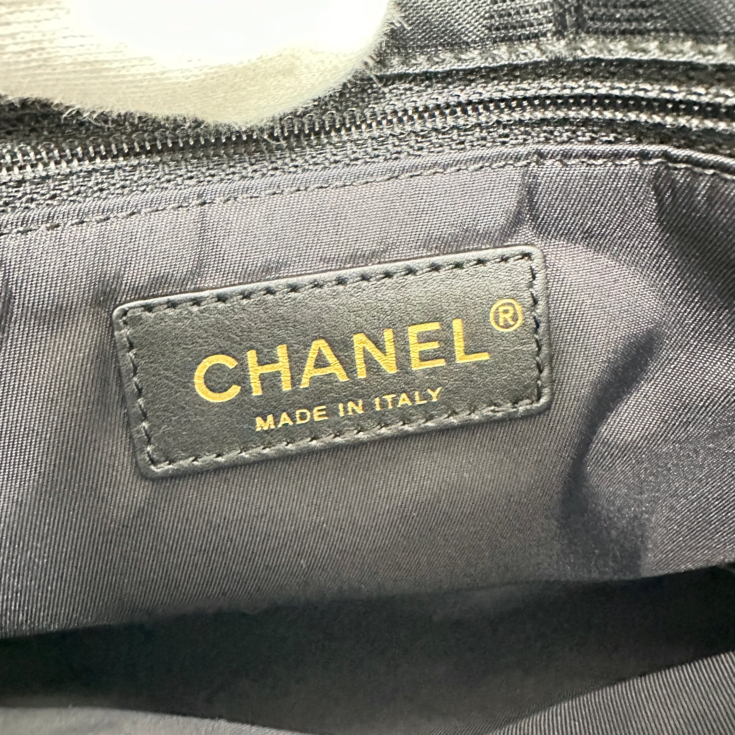 CHANEL シャネル ニュートラベルライン ショルダーバッグ