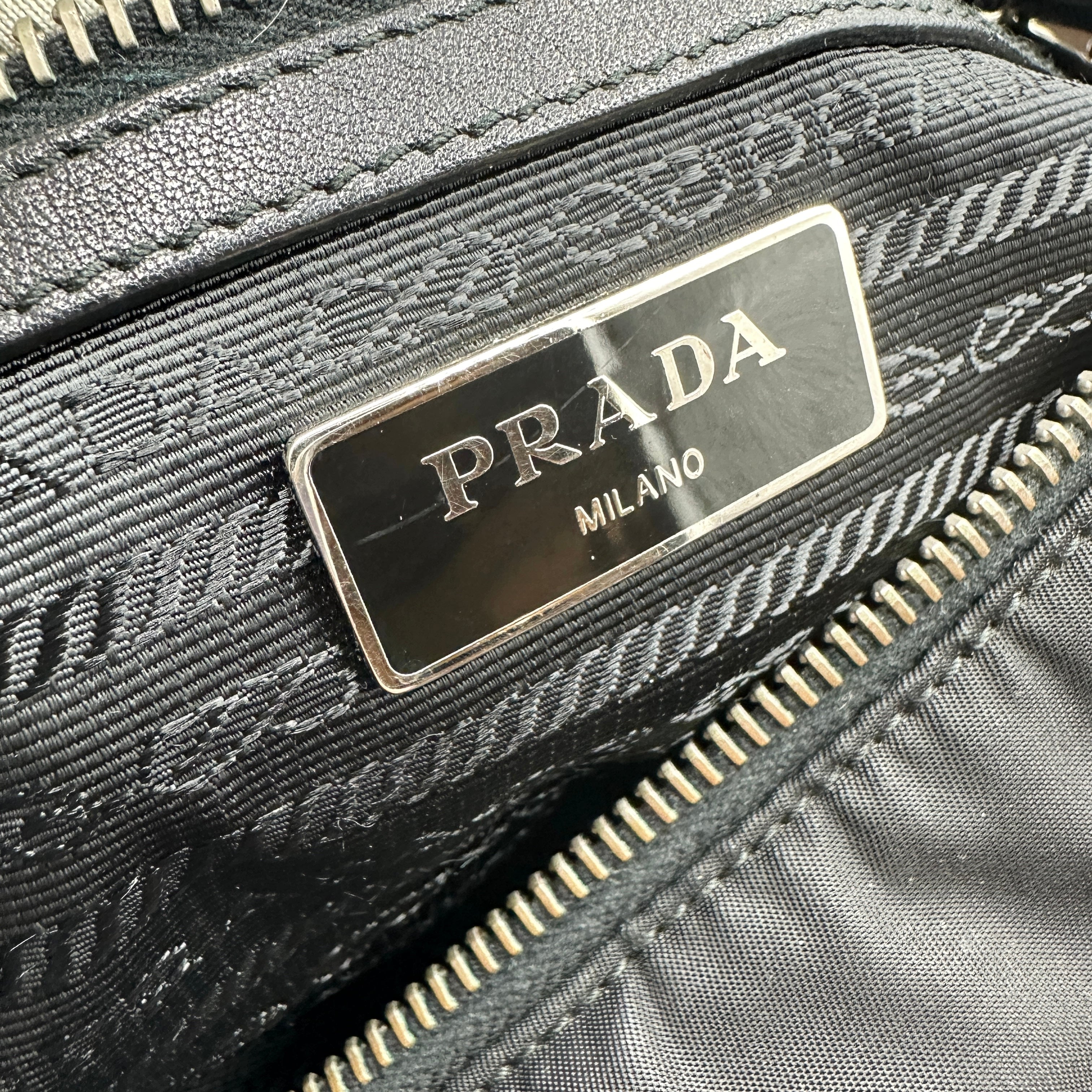 PRADA プラダ テスート ワンショルダーバッグ