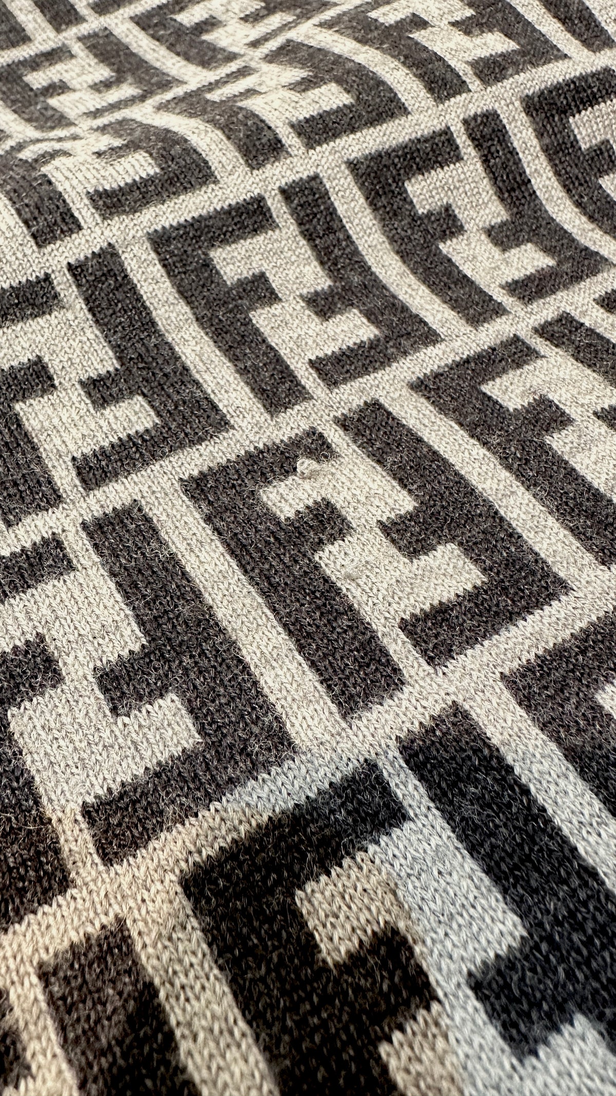 FENDI フェンディ ズッカ マフラー ウール