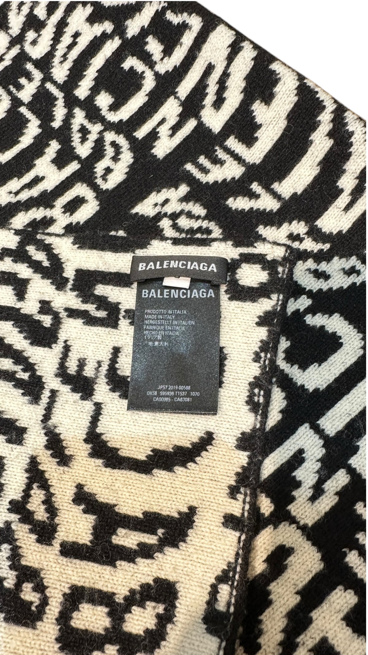 BALENCIAGA バレンシアガ 大判マフラー ロゴ