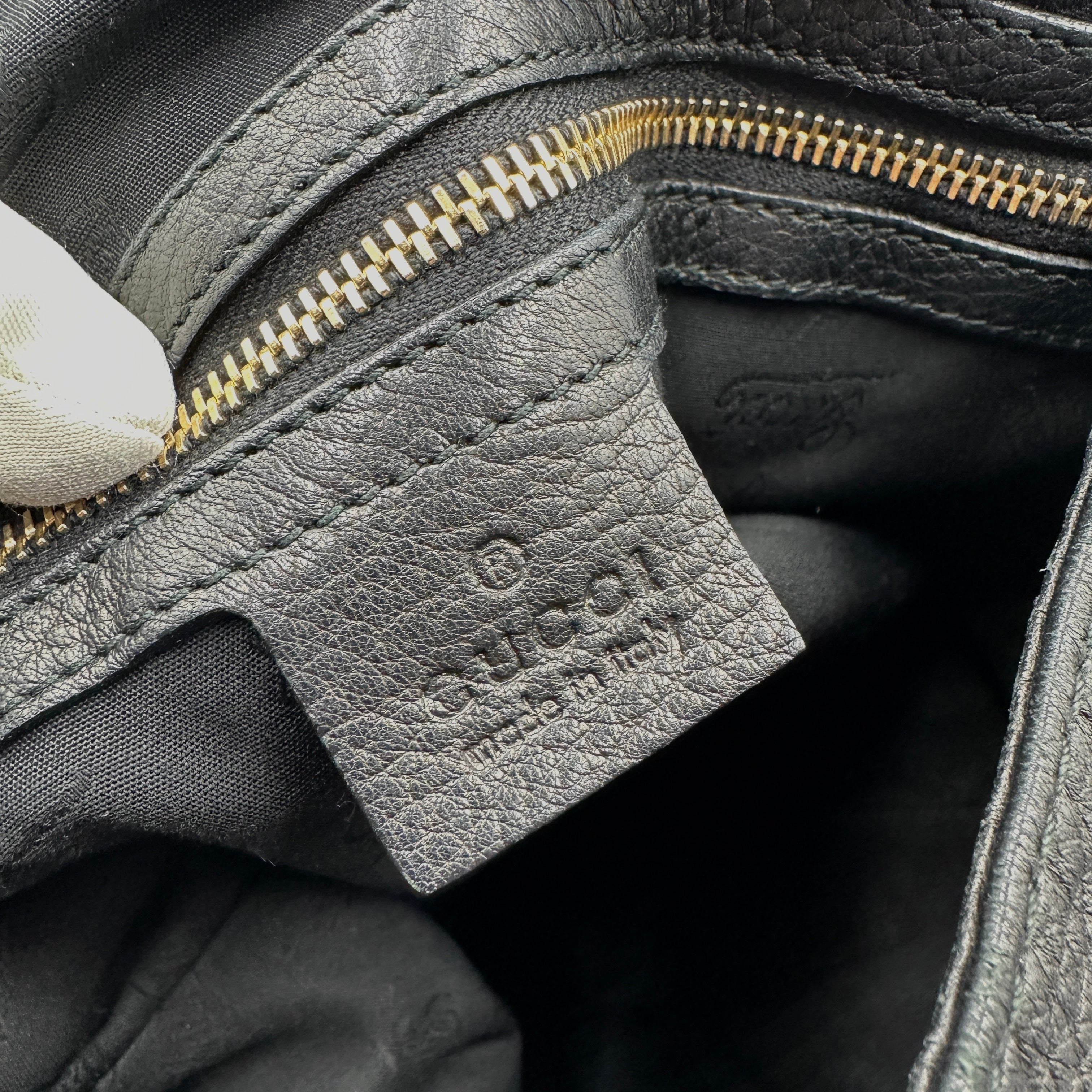 GUCCI グッチ タッセル ワンショルダーバッグ