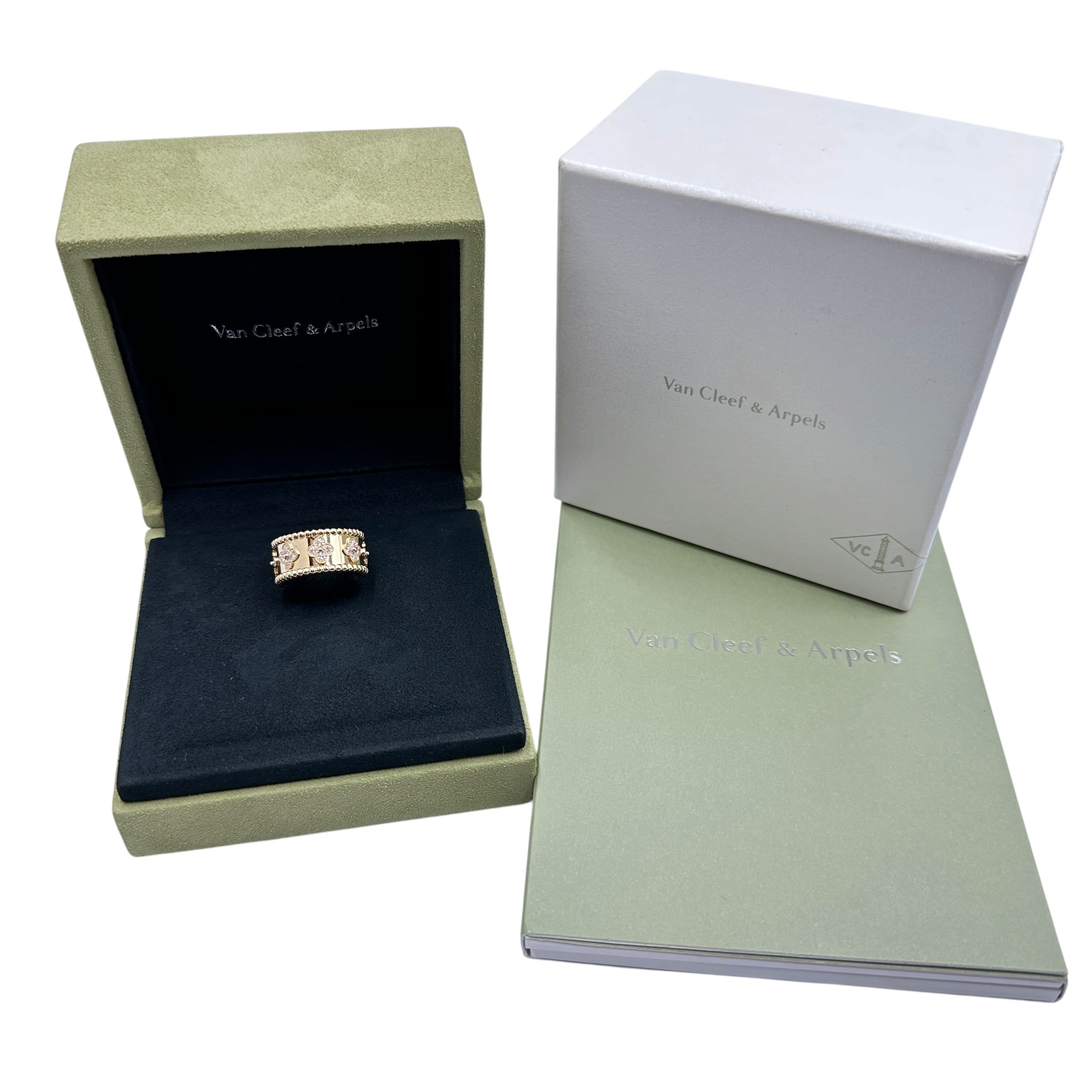 VanCleef & Arpels ヴァンクリーフ&アーペル ペルレ クローバー ダイヤリング