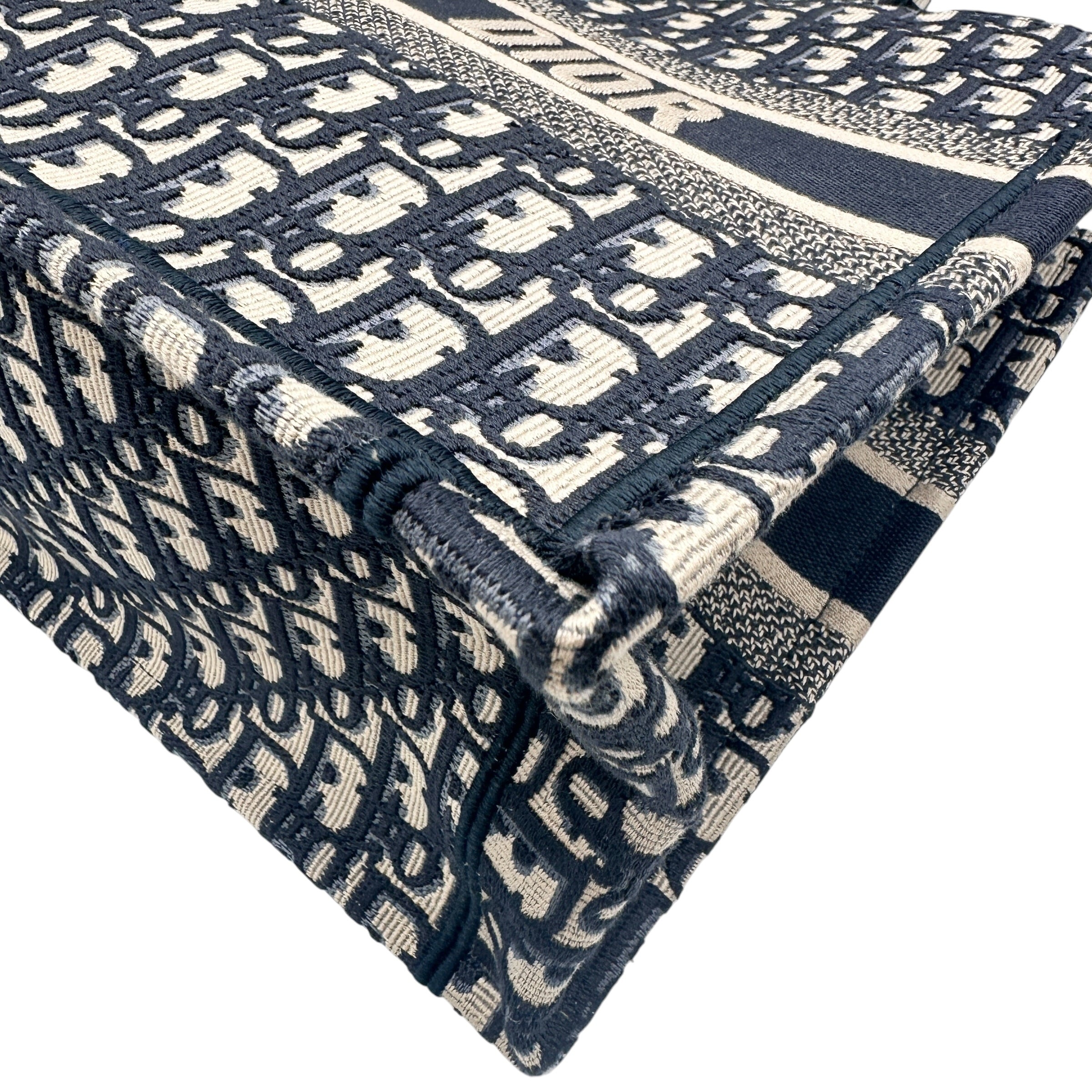 Christian Dior ディオール M1296ZRIW トロッター ブックトートバッグ ミディアム