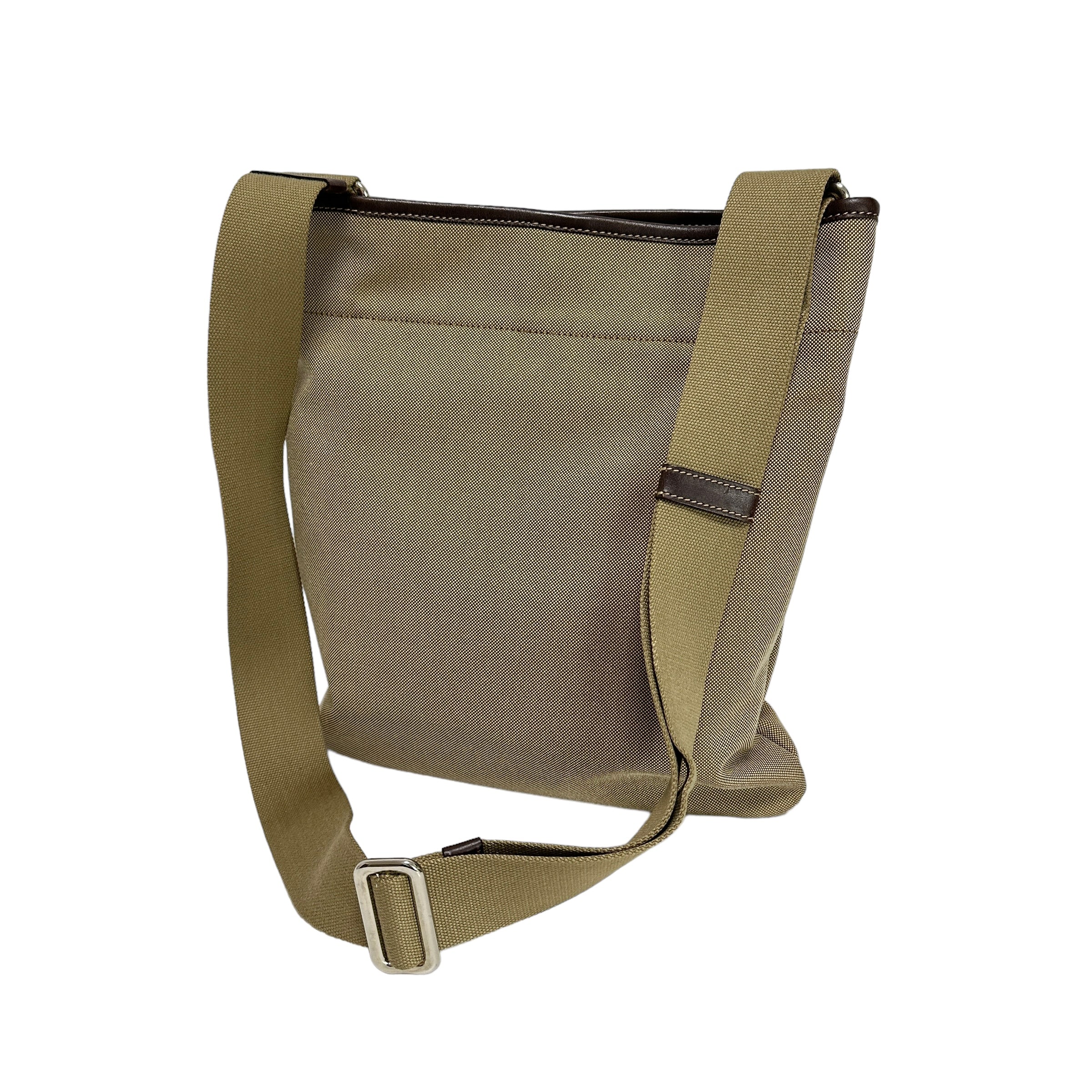 PRADA プラダ ロゴジャガード ショルダーバッグ