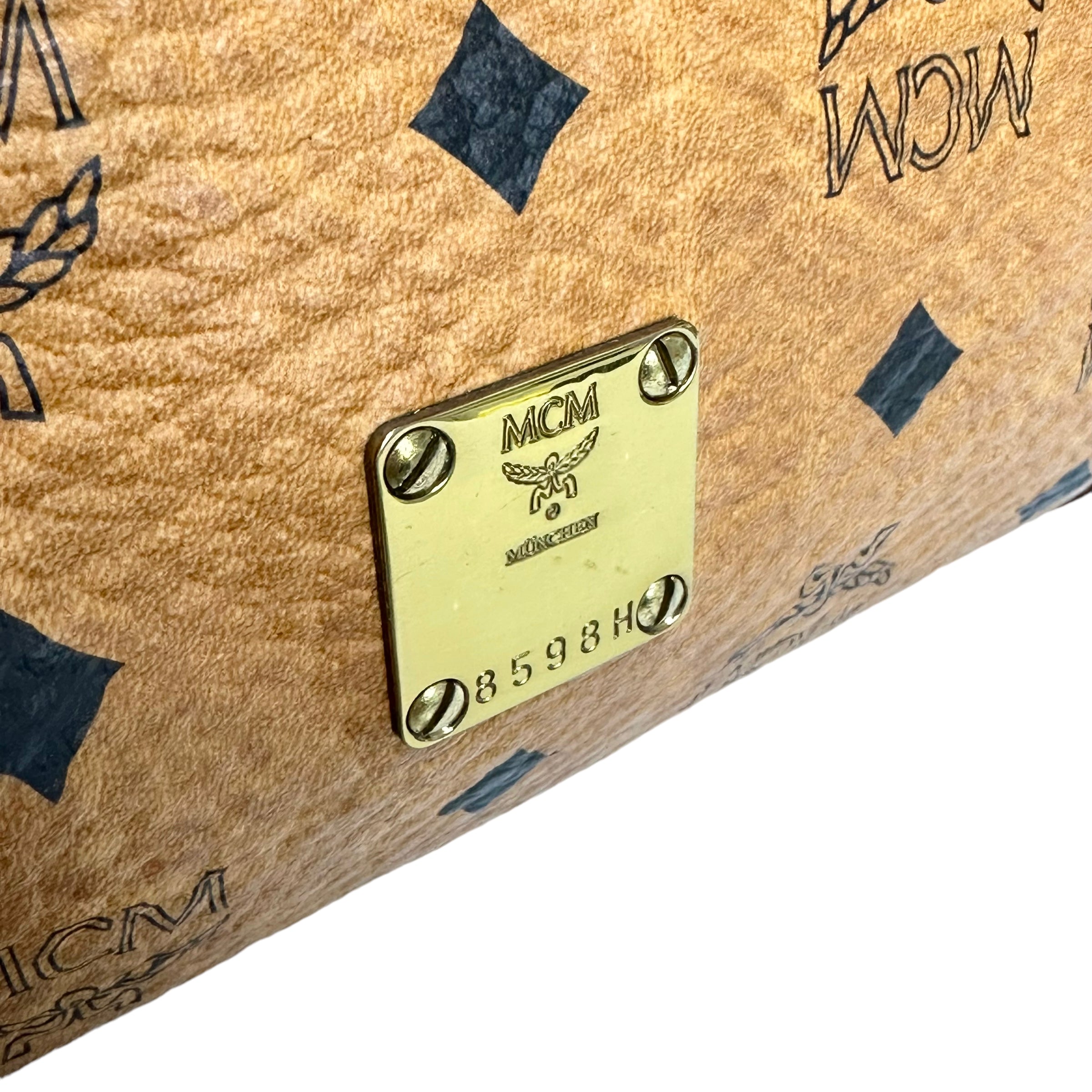 MCM 筒形ショルダーバッグ