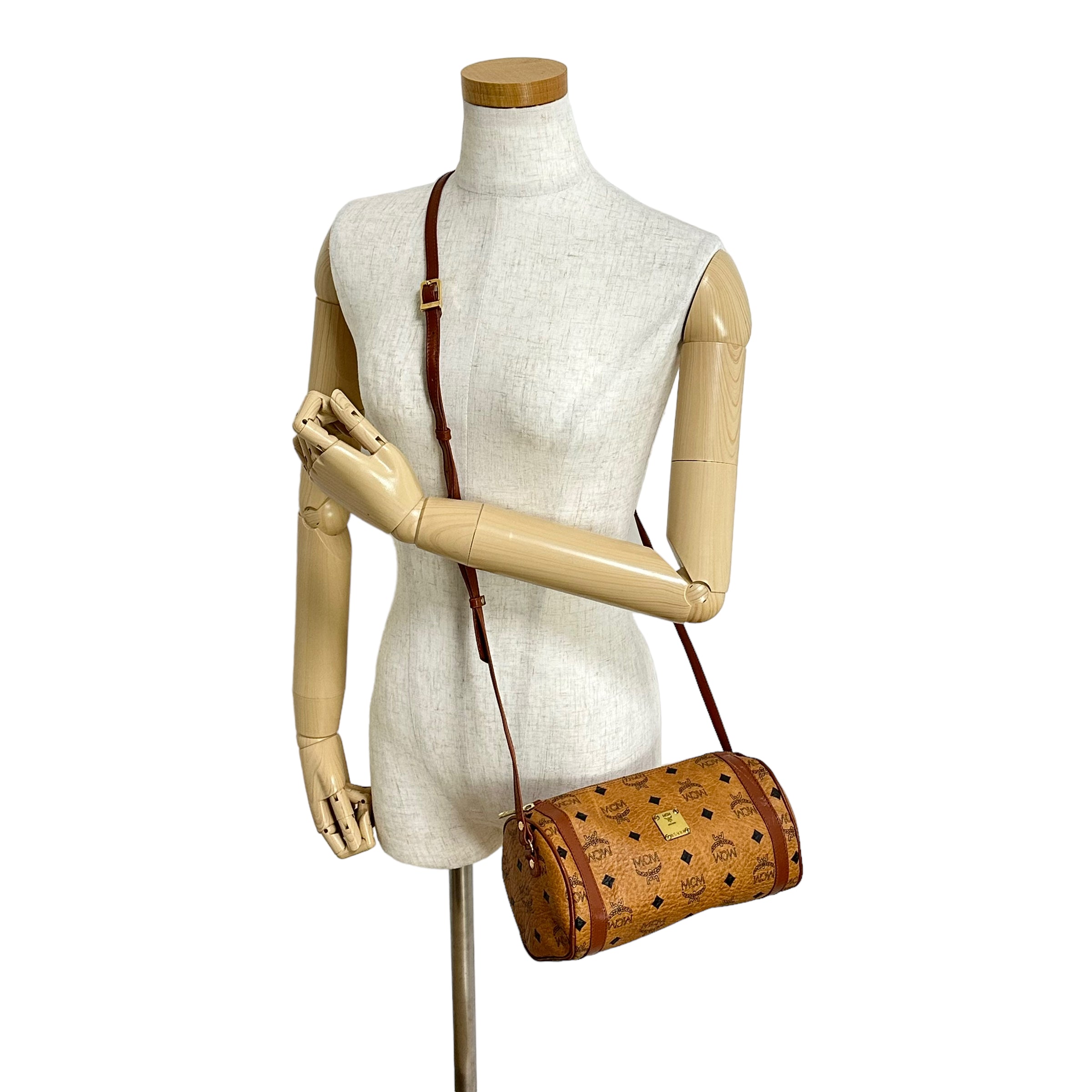 MCM 筒形ショルダーバッグ