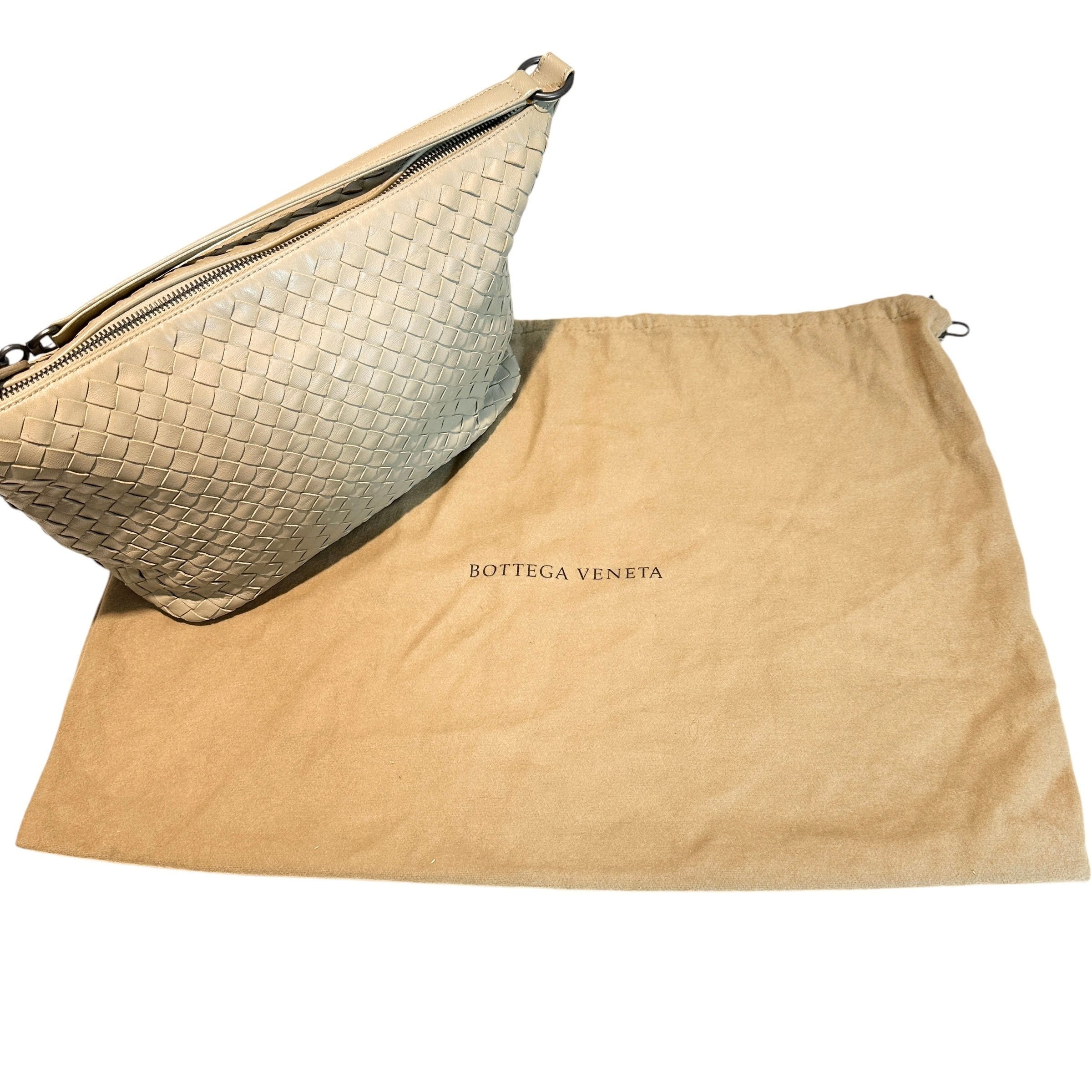 Bottega Veneta ボッテガ・ヴェネタ イントレチャート ワンショルダーバッグ