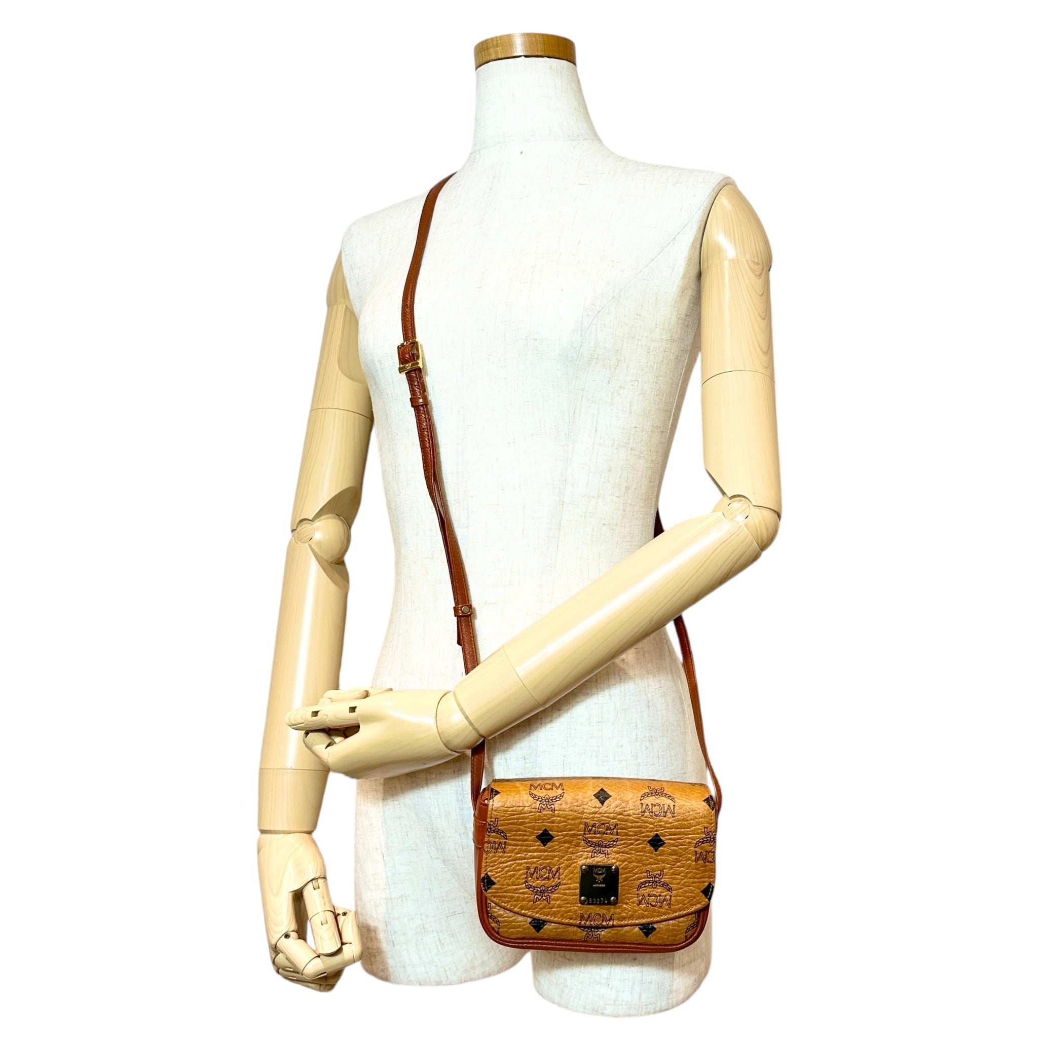 MCM エムシーエム ショルダーバッグ