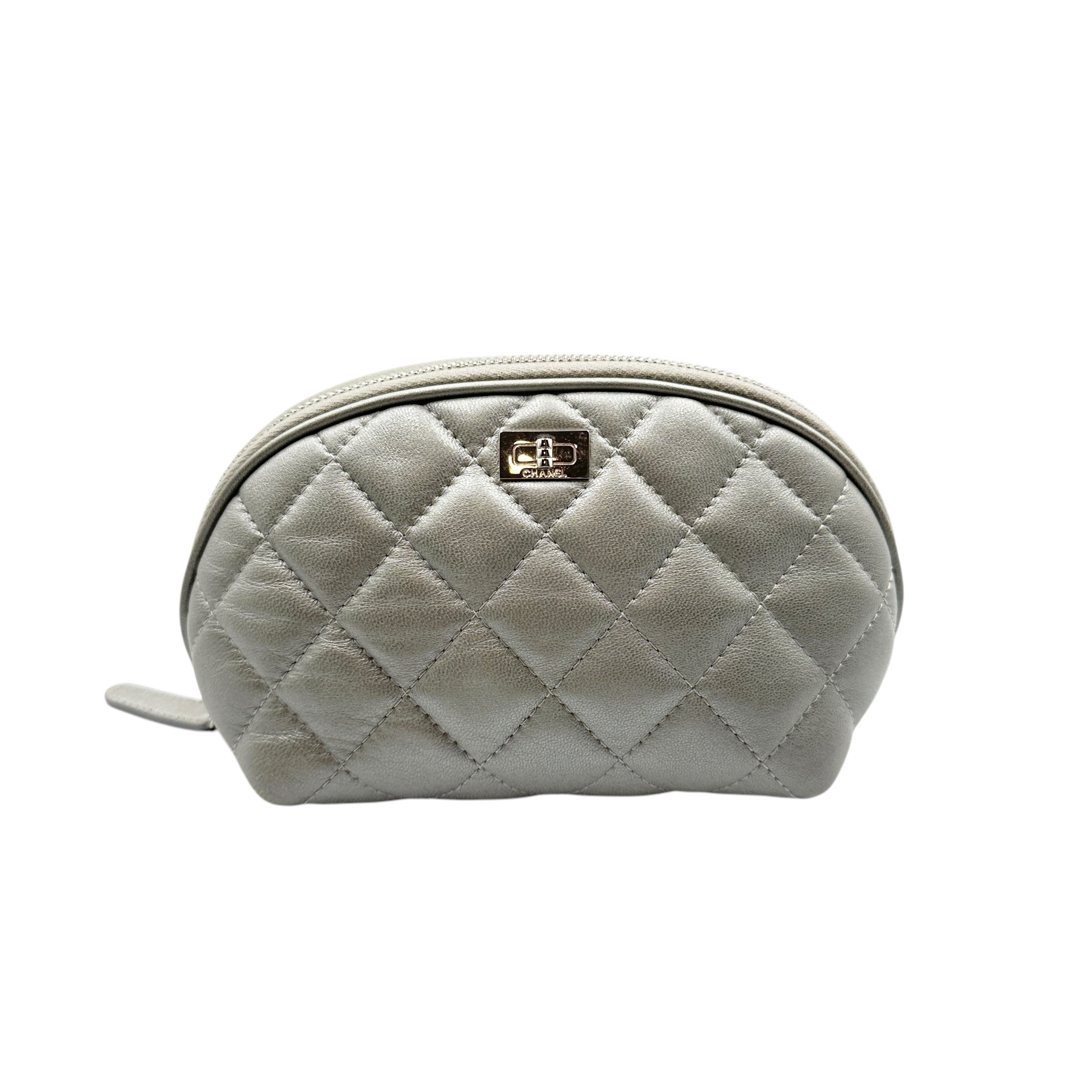 CHANEL シャネル 2.55 ポーチ