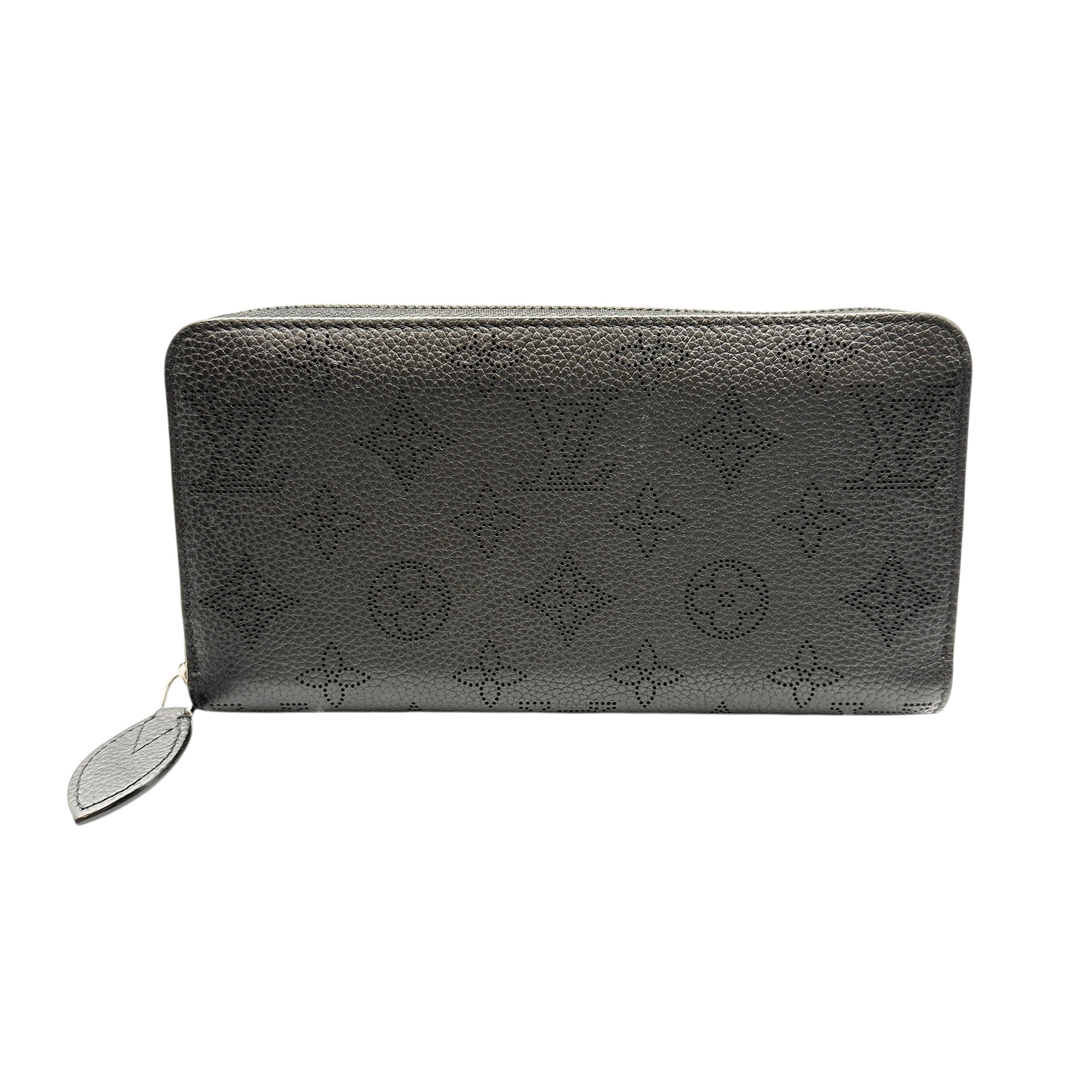 LOUIS VUITTON ルイ・ヴィトン マヒナ ジッピーウォレット