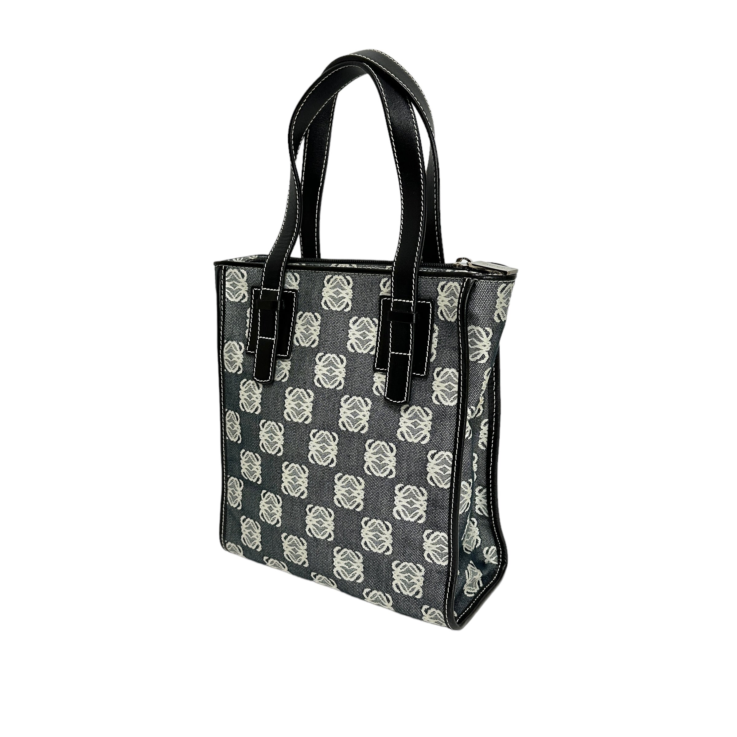 LOEWE ロエベ アナグラム ハンドバッグ