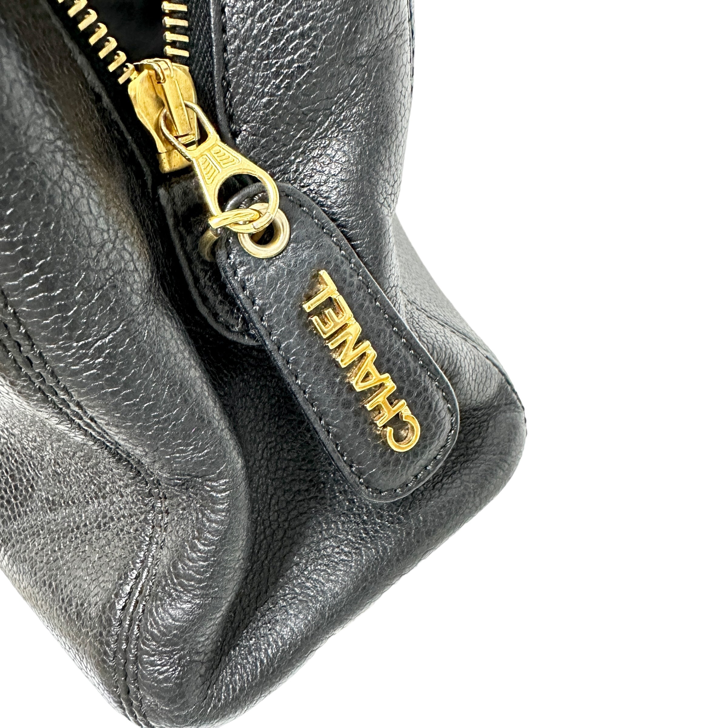 CHANEL シャネル チェーンハンドバッグ