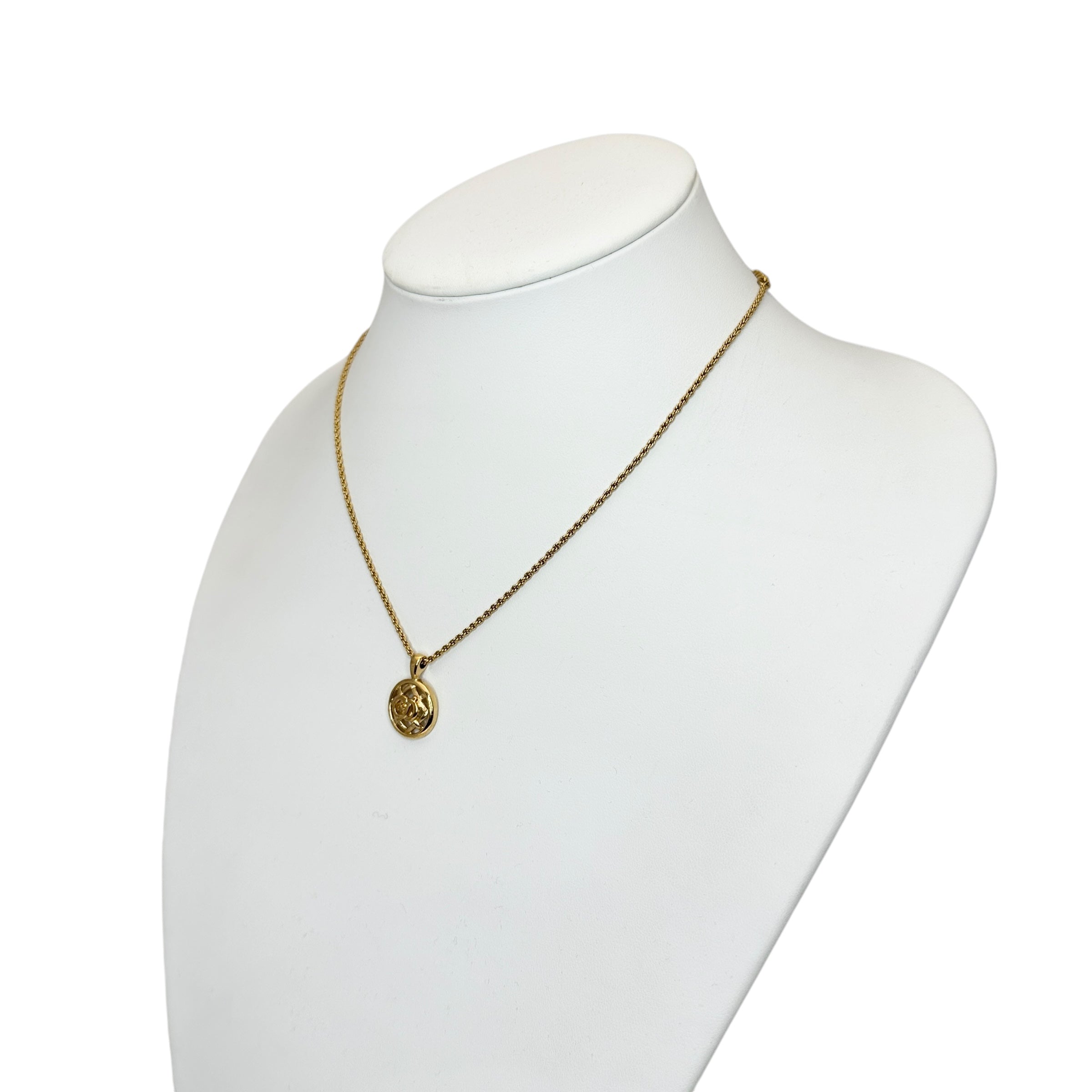 Christian Dior ディオール ロゴネックレス