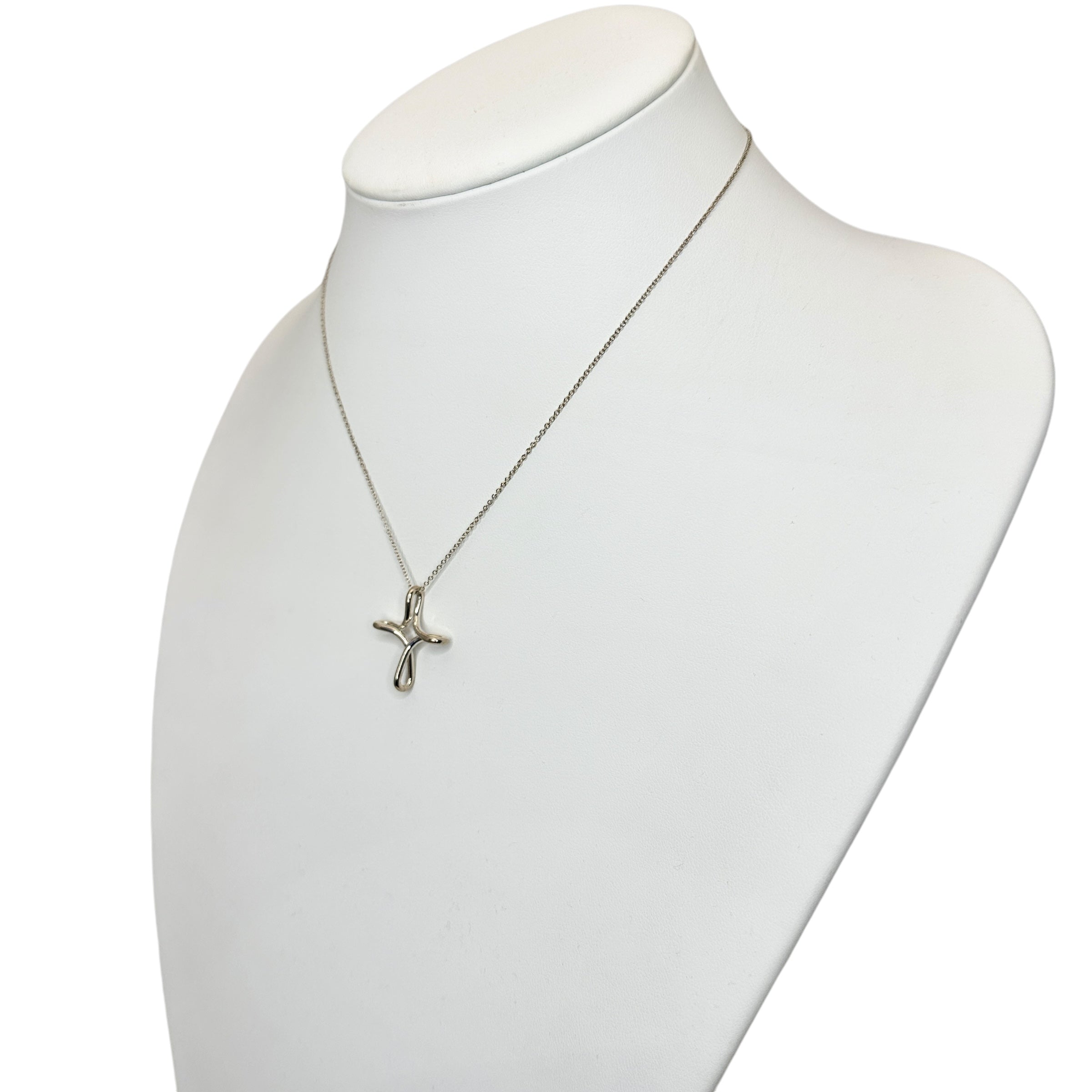 TIFFANY & Co. ティファニー インフィニティ クロス ネックレス