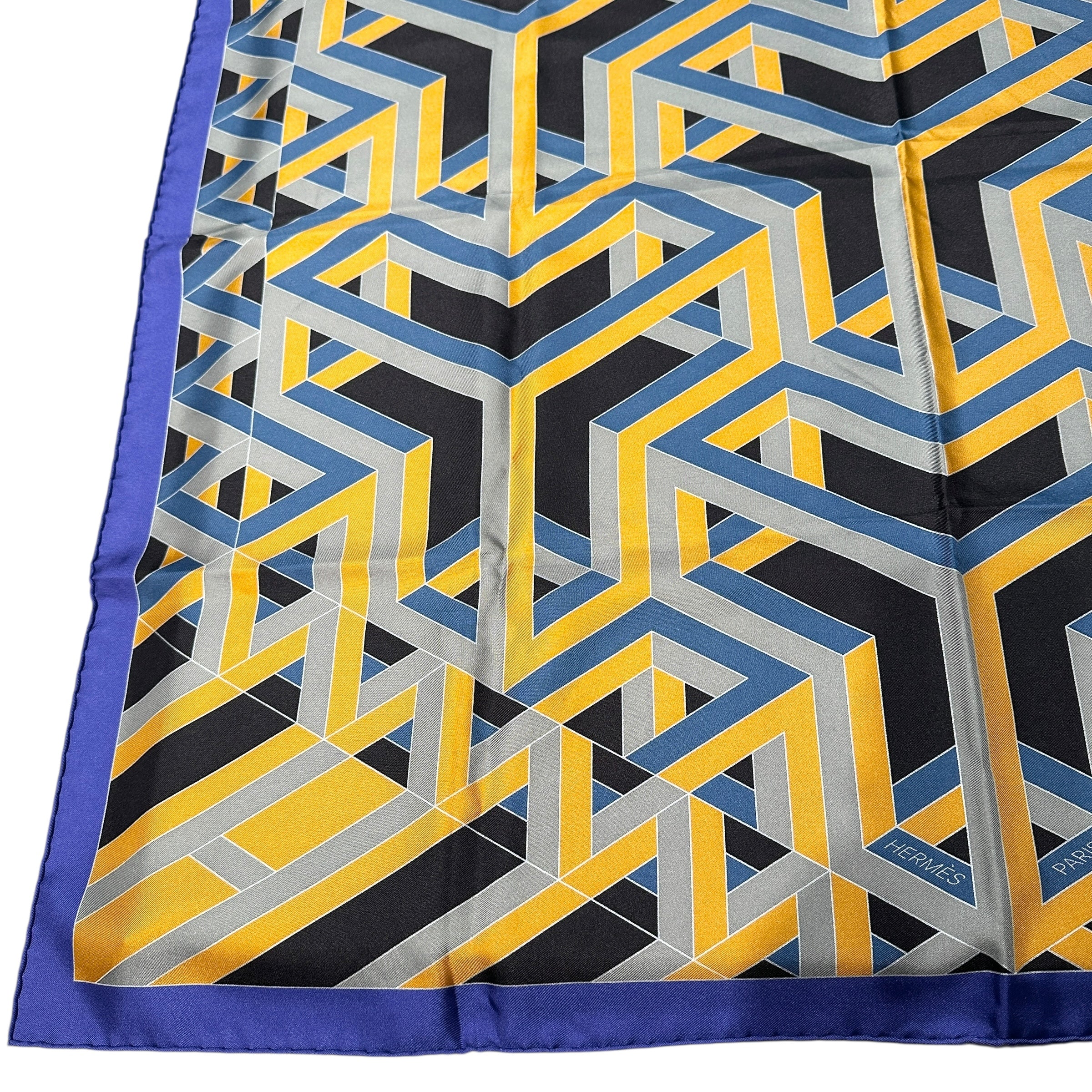 HERMES エルメス カレ90 キューブ