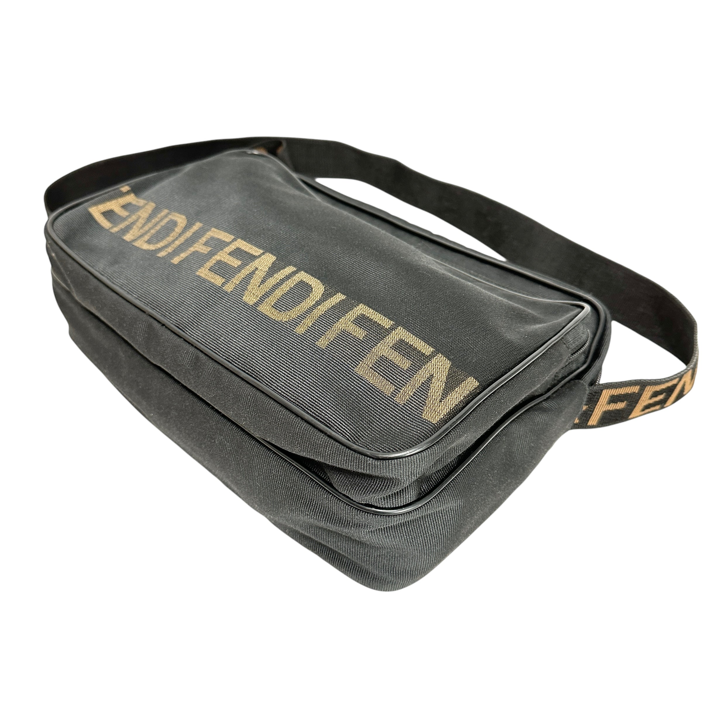 FENDI フェンディ ショルダーバッグ