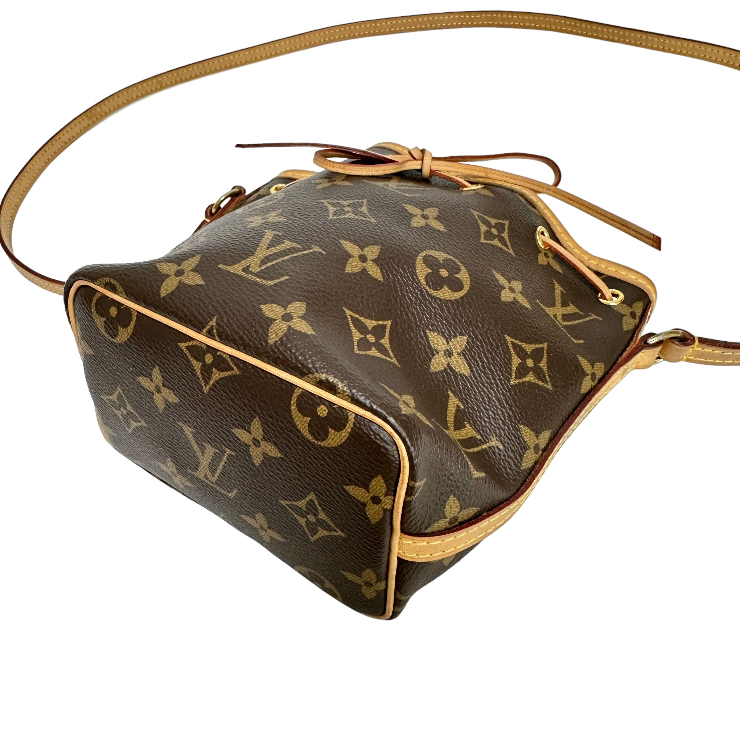 LOUIS VUITTON ルイ・ヴィトン モノグラム ナノノエ