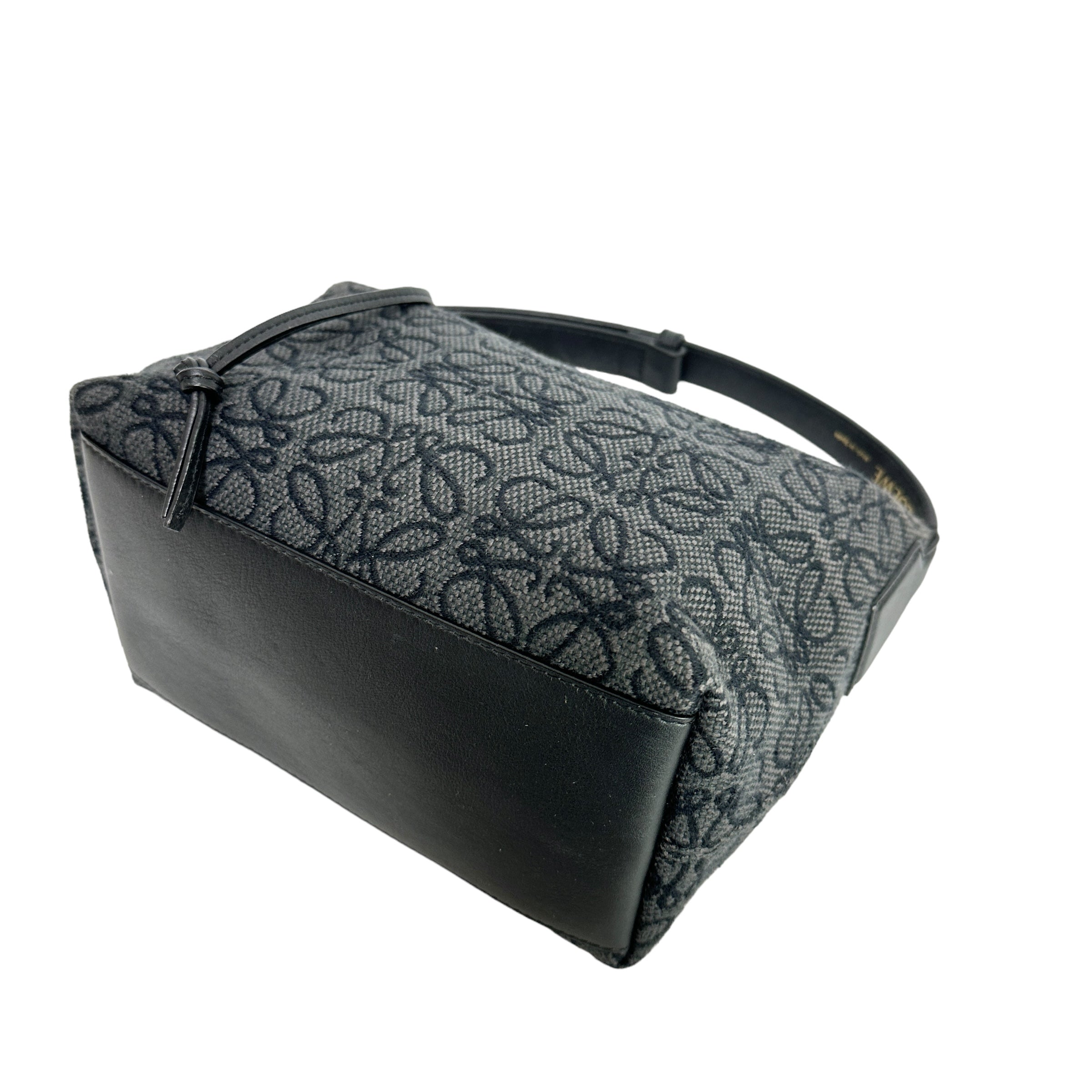 LOEWE ロエベ アナグラム ハンドバッグ