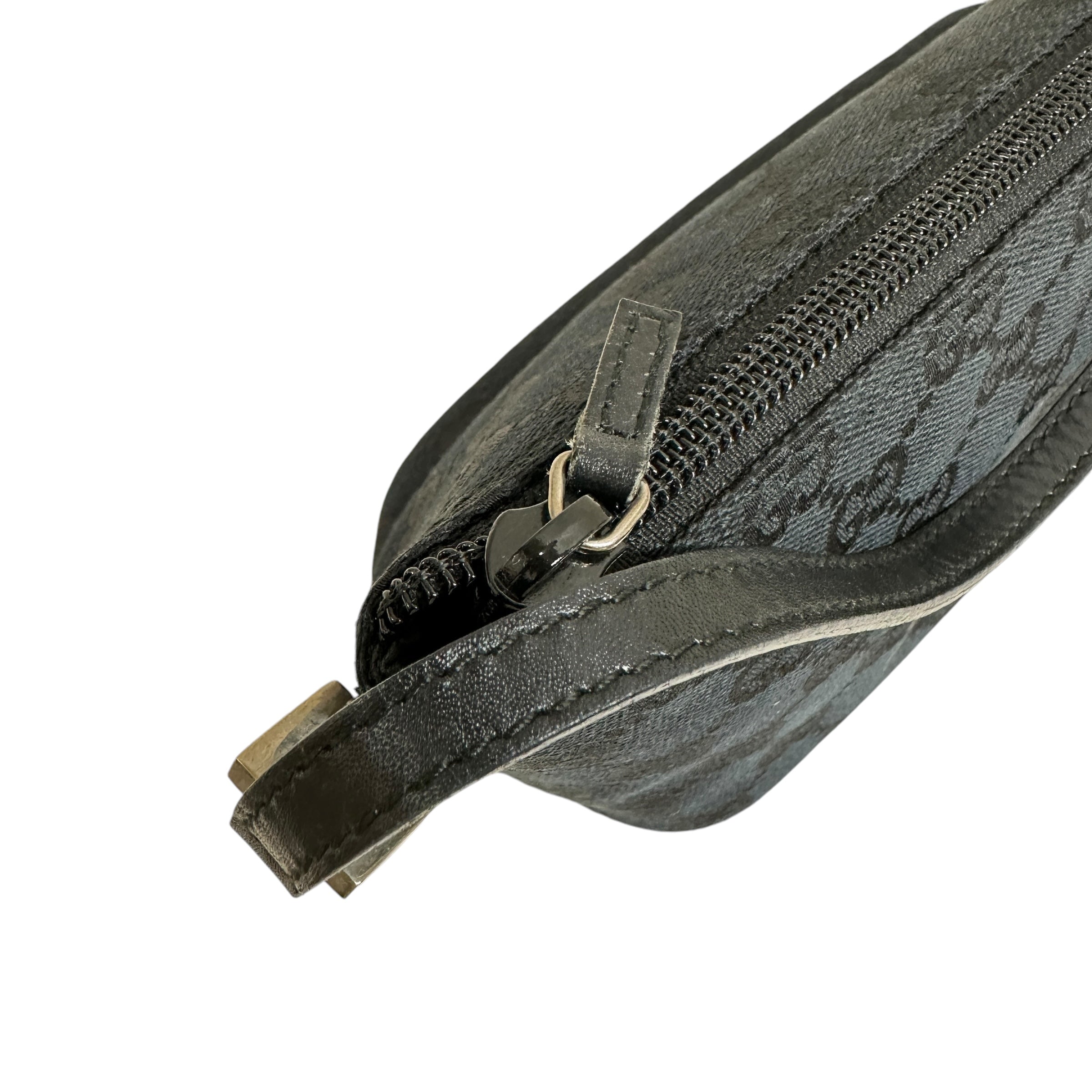 GUCCI グッチ GG柄 ポーチ