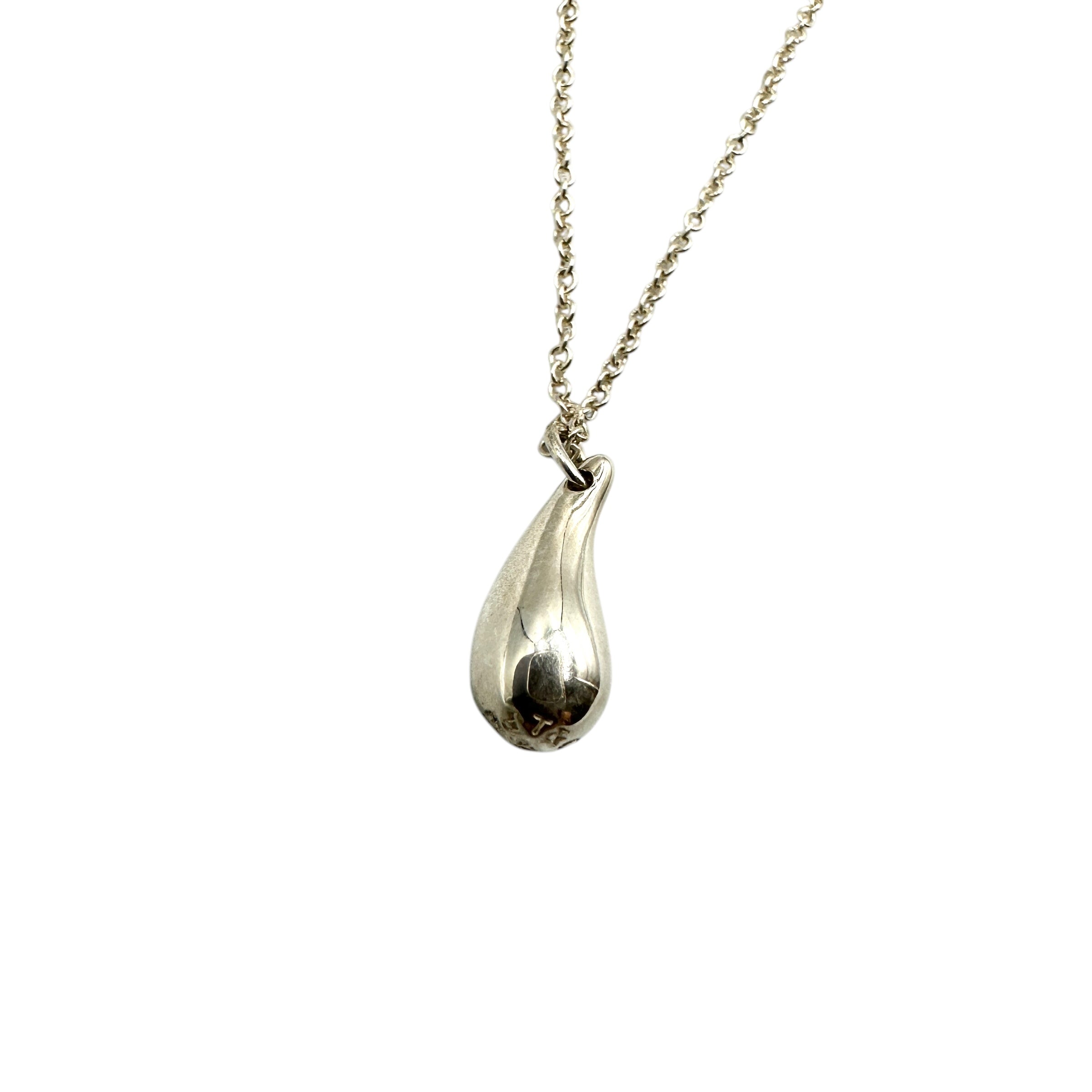 TIFFANY & Co. ティファニー ティアドロップ ネックレス