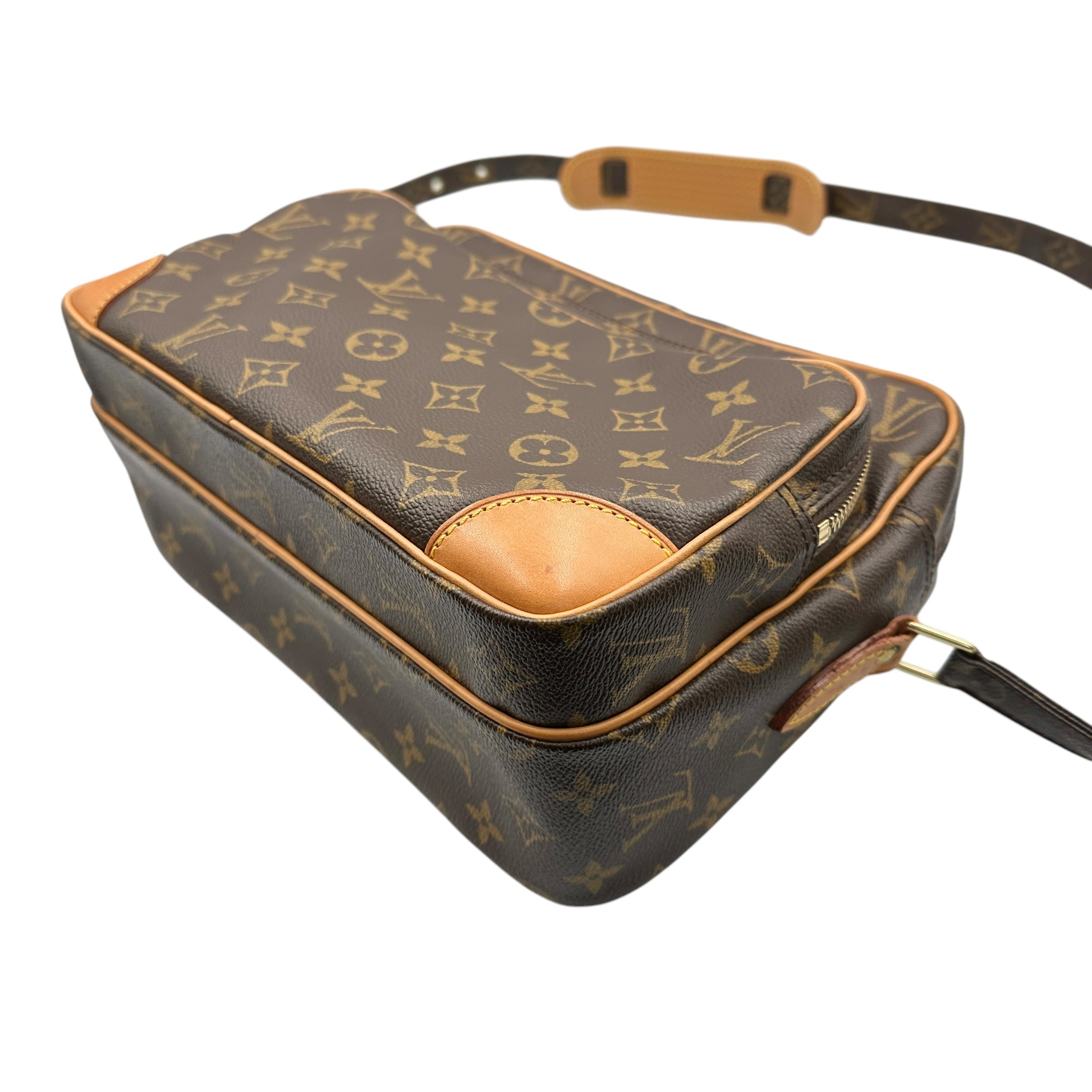 LOUIS VUITTON ルイ・ヴィトン モノグラム ナイル