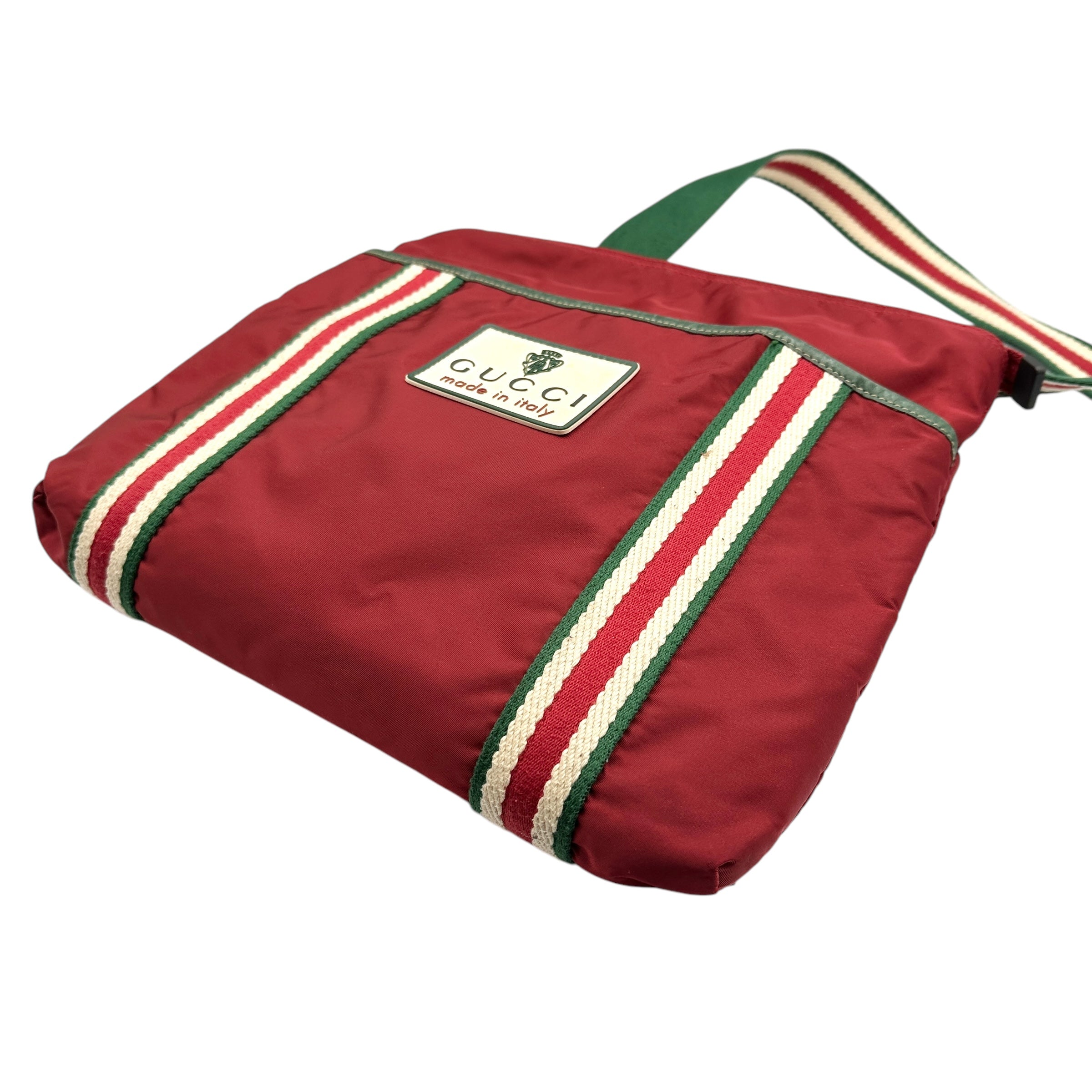 GUCCI グッチ クレスト ショルダーバッグ