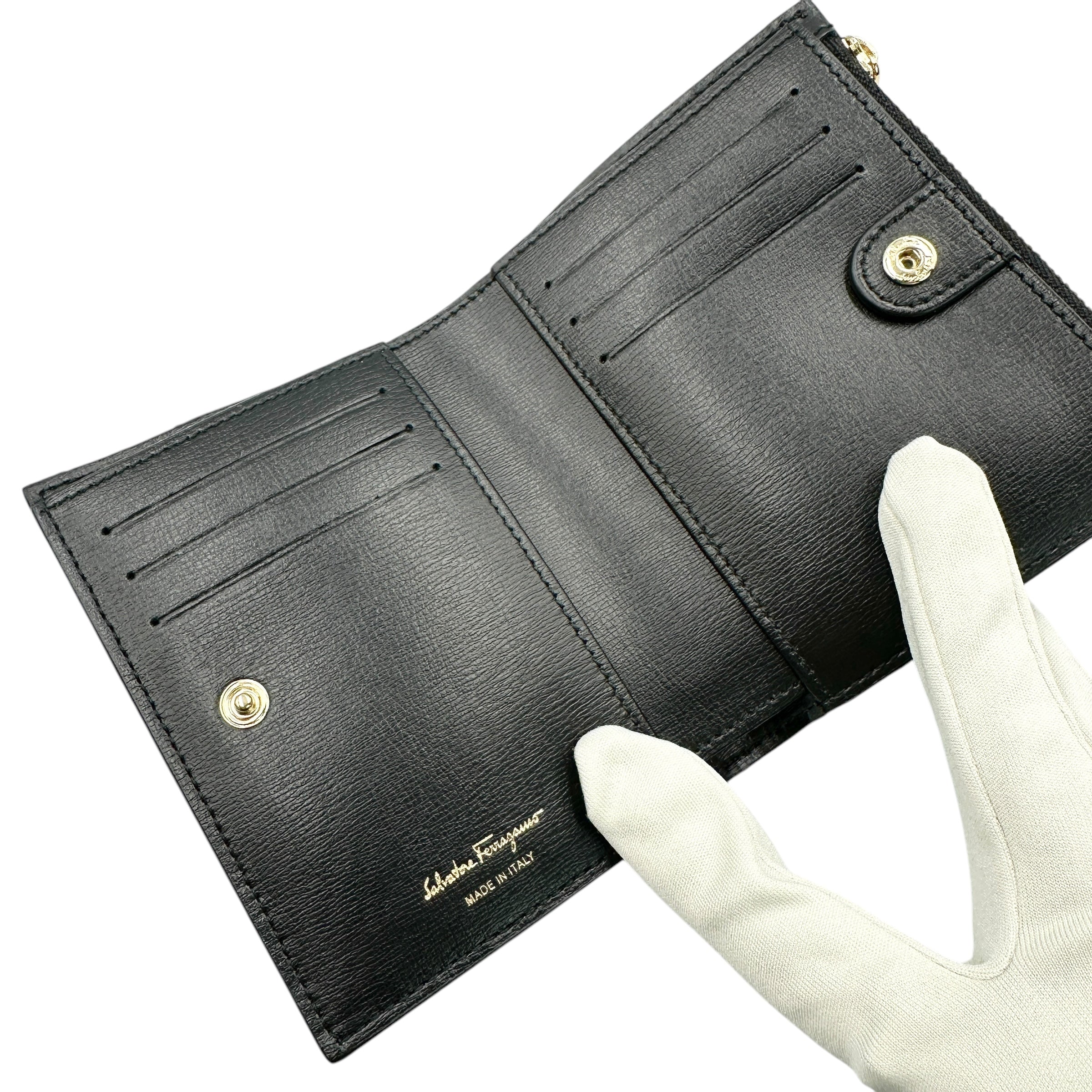 Salvatore Ferragamo フェラガモ コンパクトウォレット