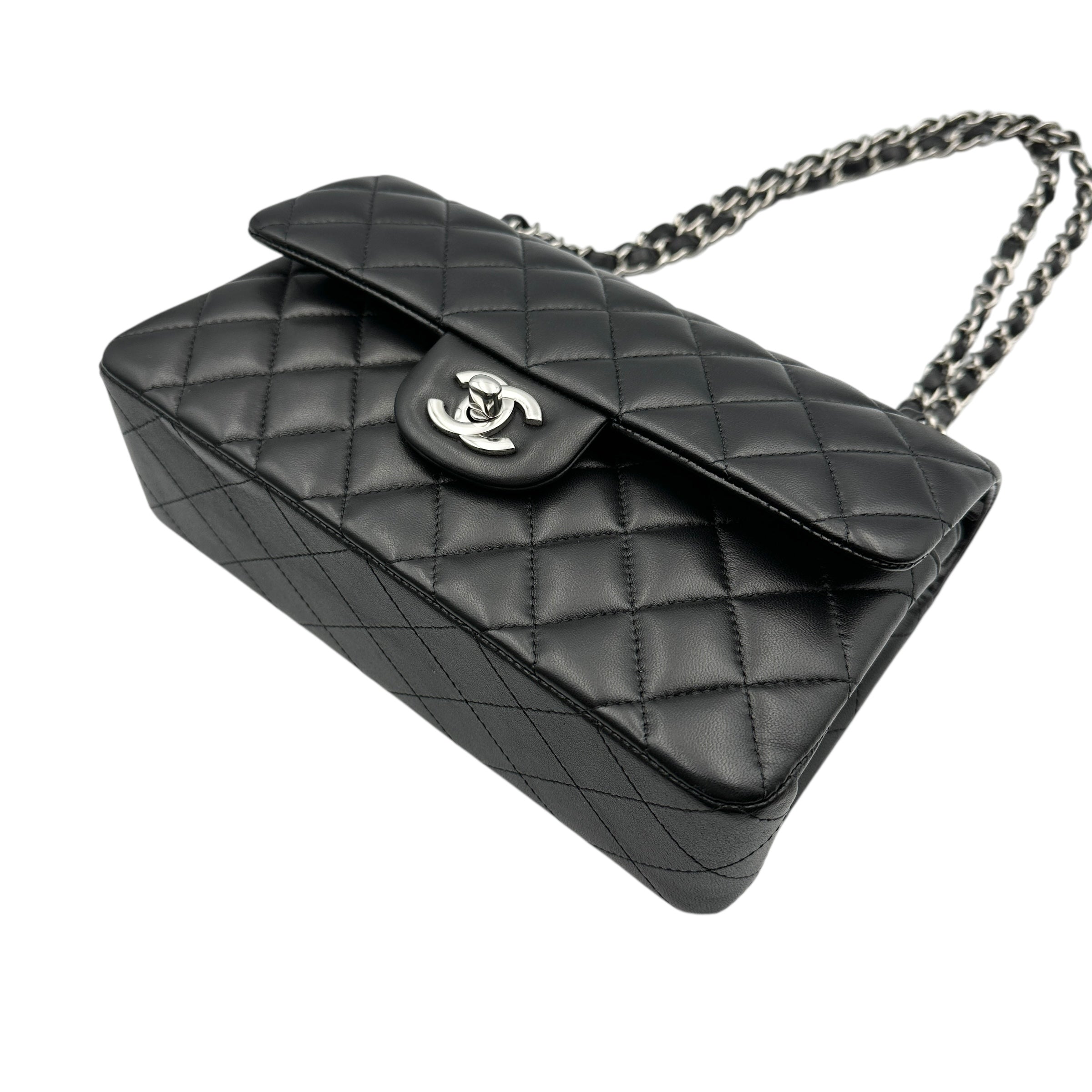 CHANEL シャネル マトラッセ23 チェーンショルダーバッグ