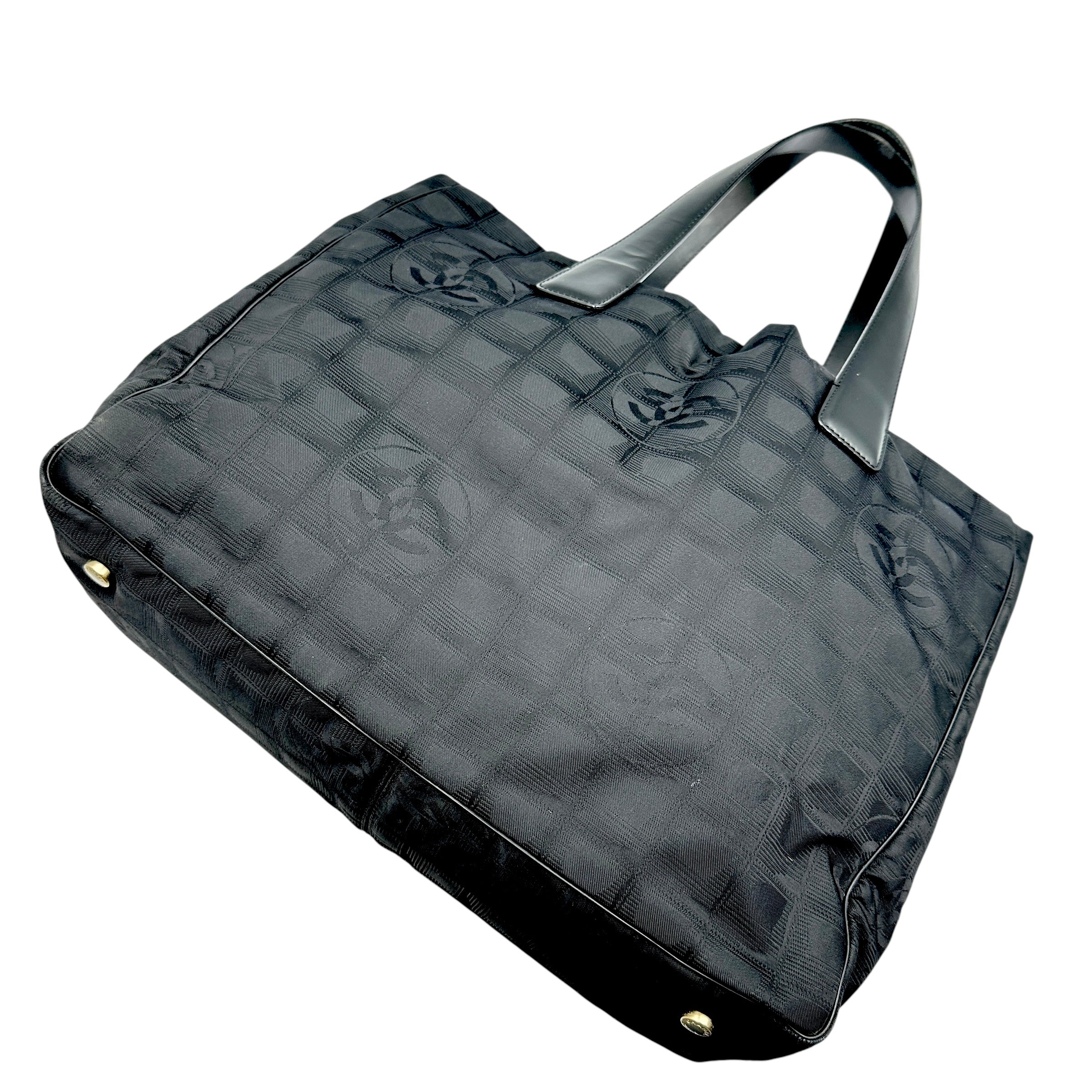 CHANEL シャネル ニュートラベルライン トートバッグ