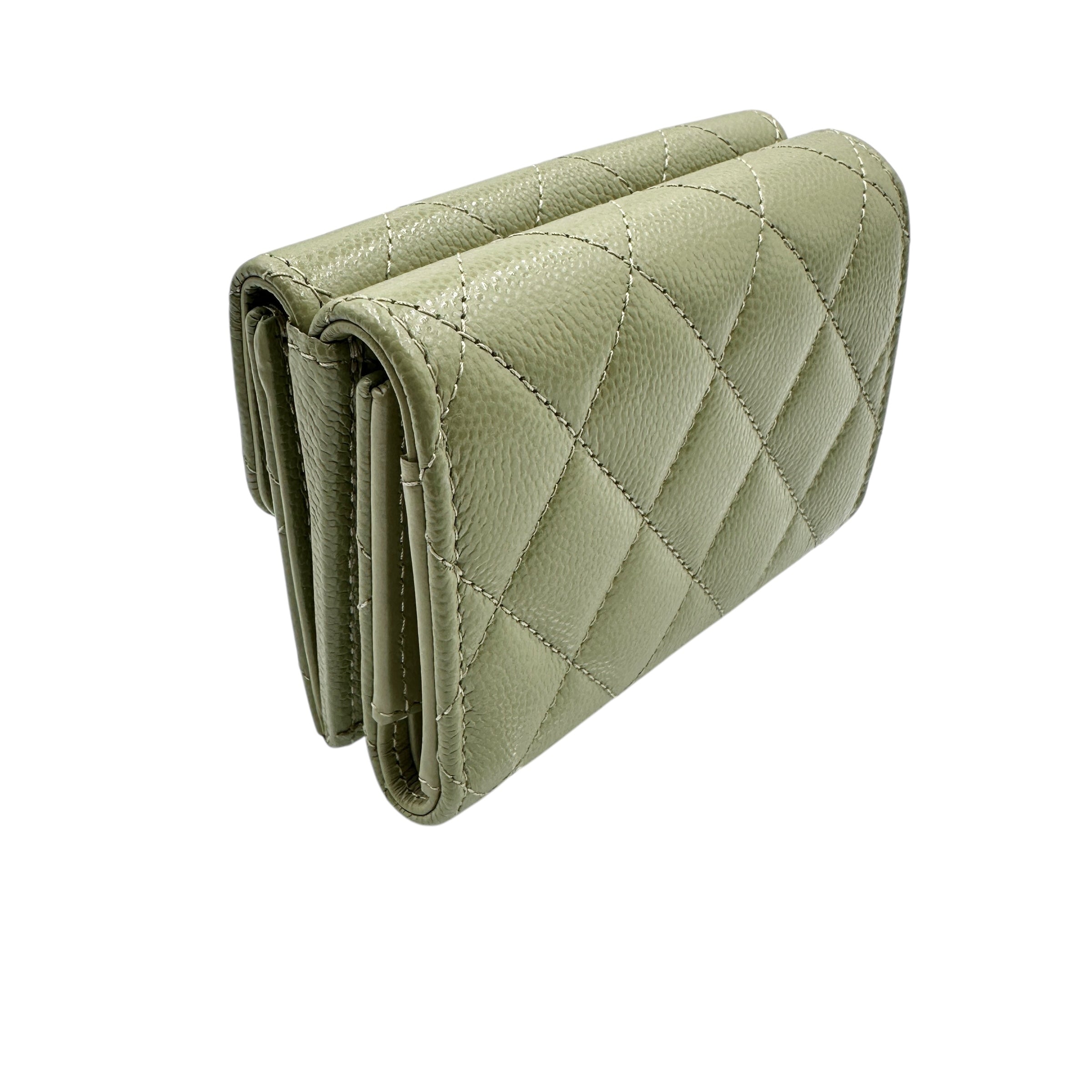 CHANEL シャネル コンパクトウォレット