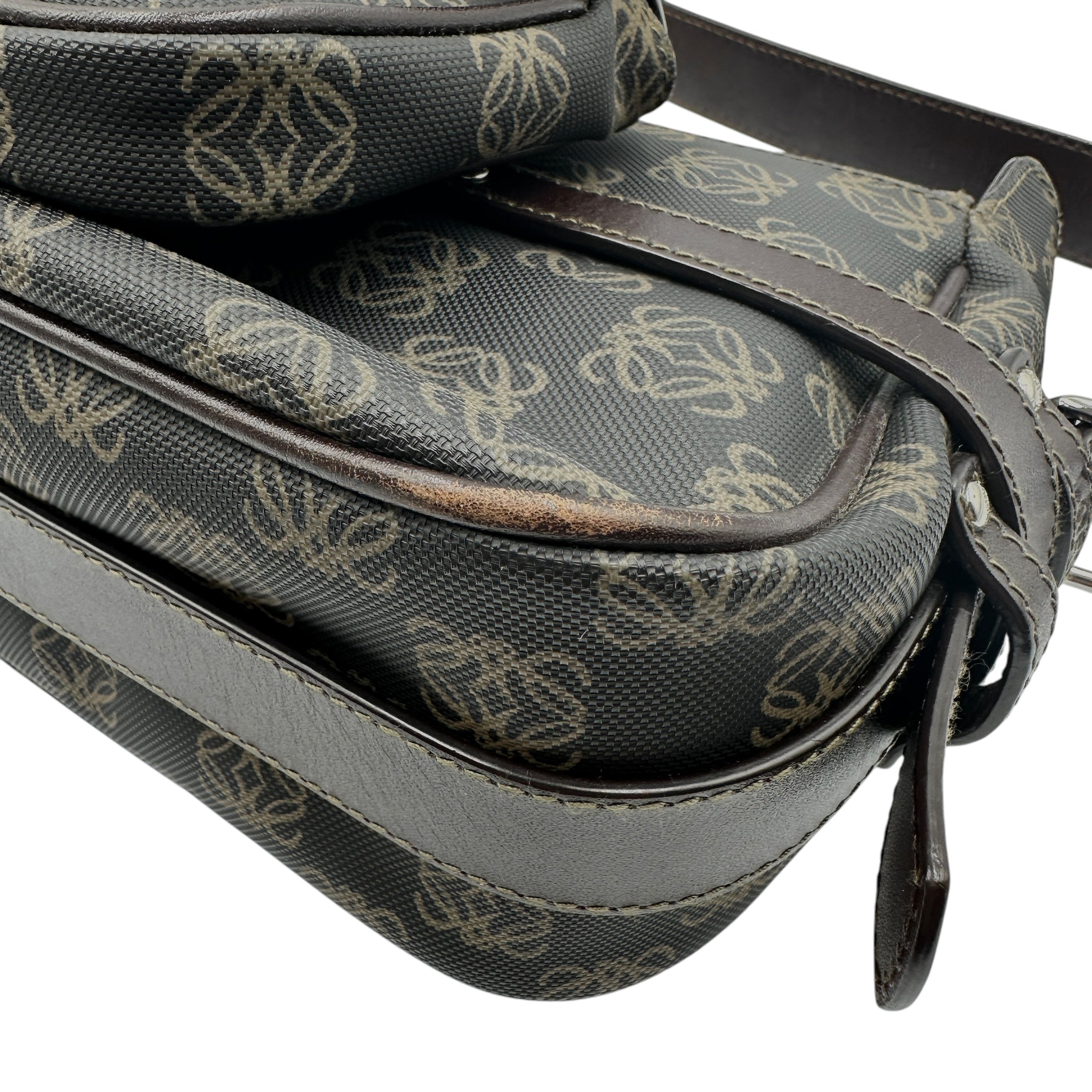 LOEWE ロエベ アナグラム ワンショルダーバッグ