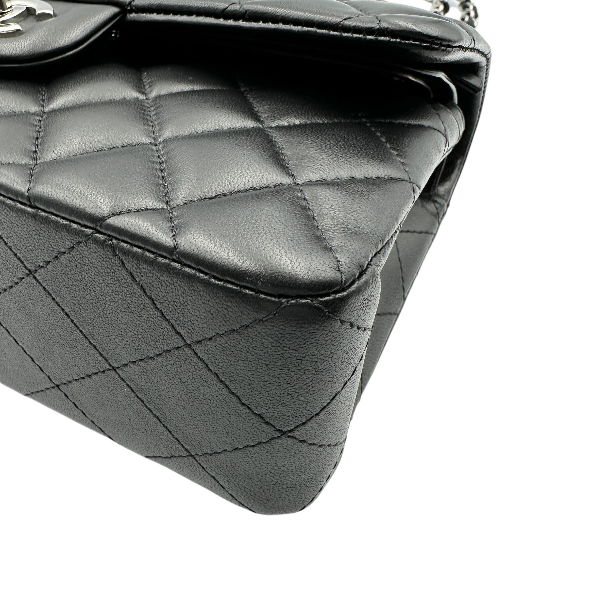 CHANEL シャネル マトラッセ23 チェーンショルダーバッグ