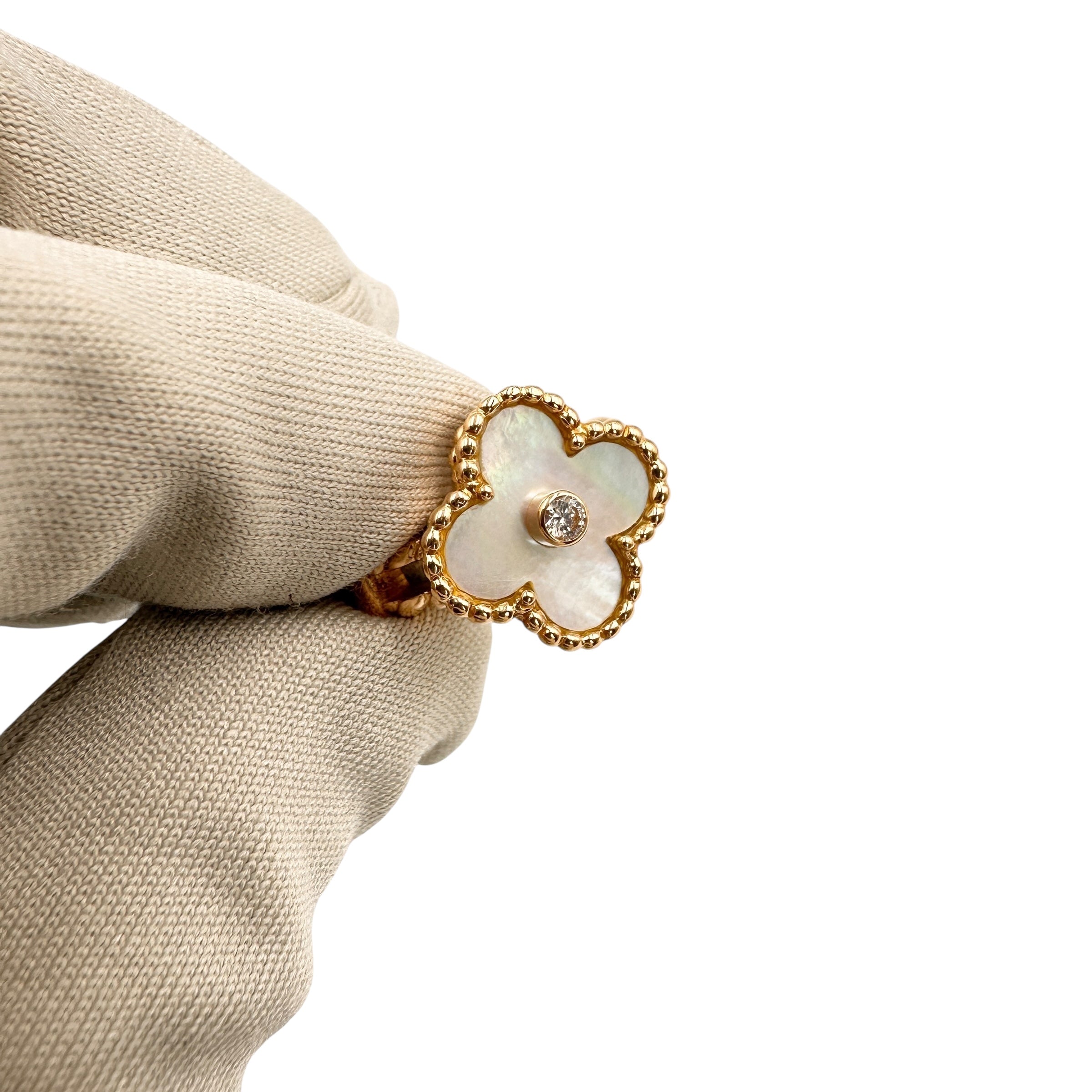 VanCleef & Arpels ヴァンクリーフ&アーペル アルハンブラ リング ダイヤ ホワイトシェル