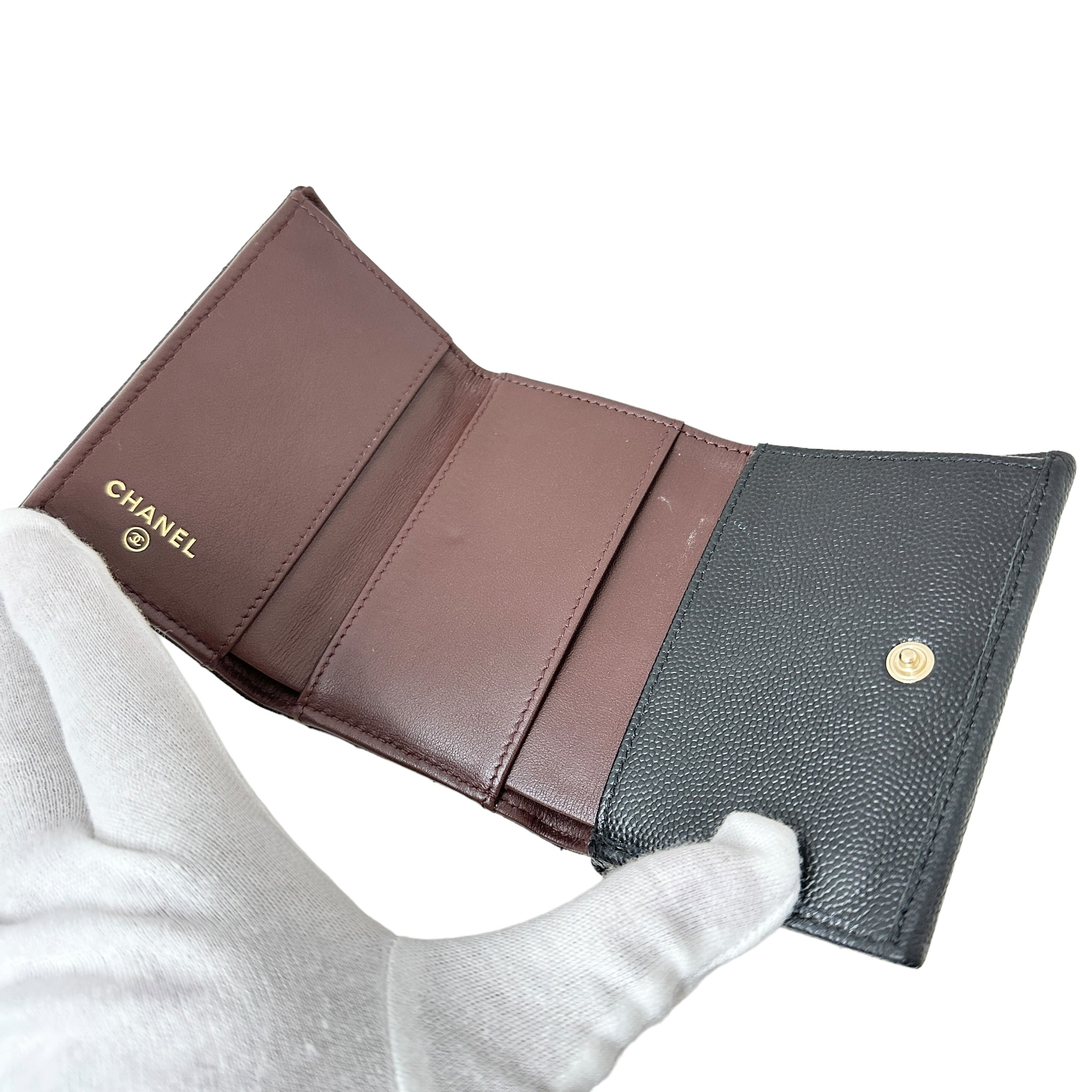 CHANEL シャネル キャビアスキン 3折りコンパクトウォレット