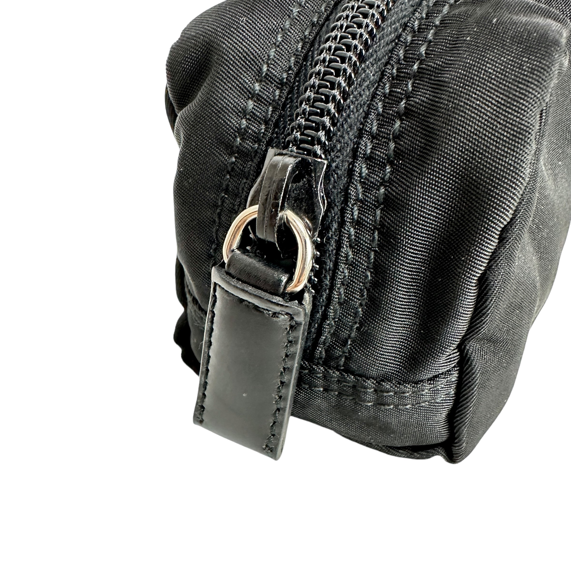 PRADA プラダ ポーチ