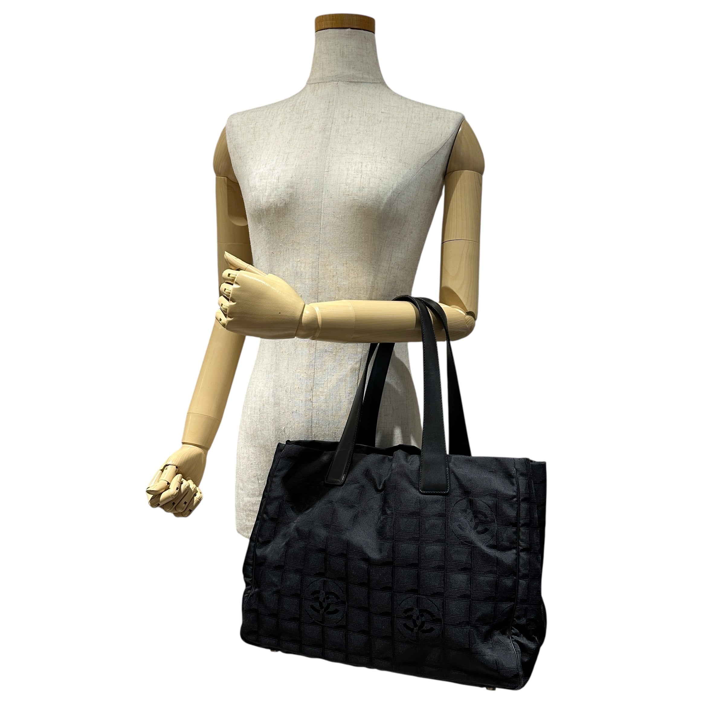 CHANEL シャネル ニュートラベルライン トートバッグ