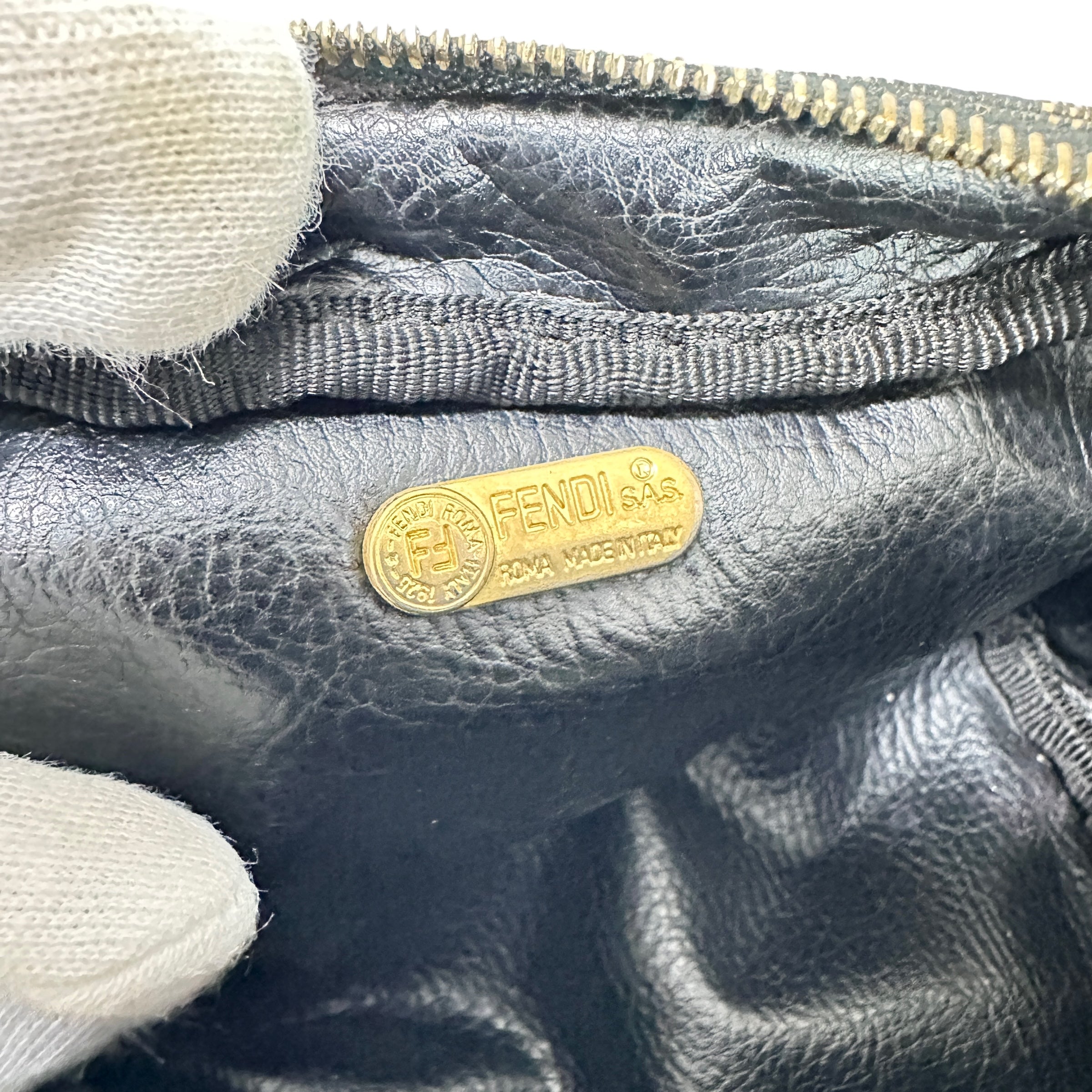 FENDI フェンディ ズッカ ポーチ