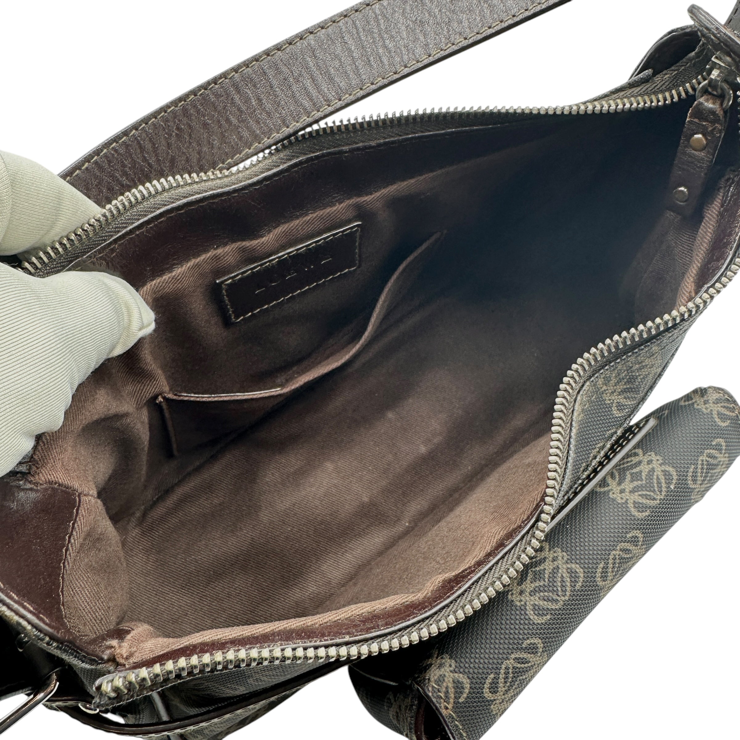 LOEWE ロエベ アナグラム ワンショルダーバッグ