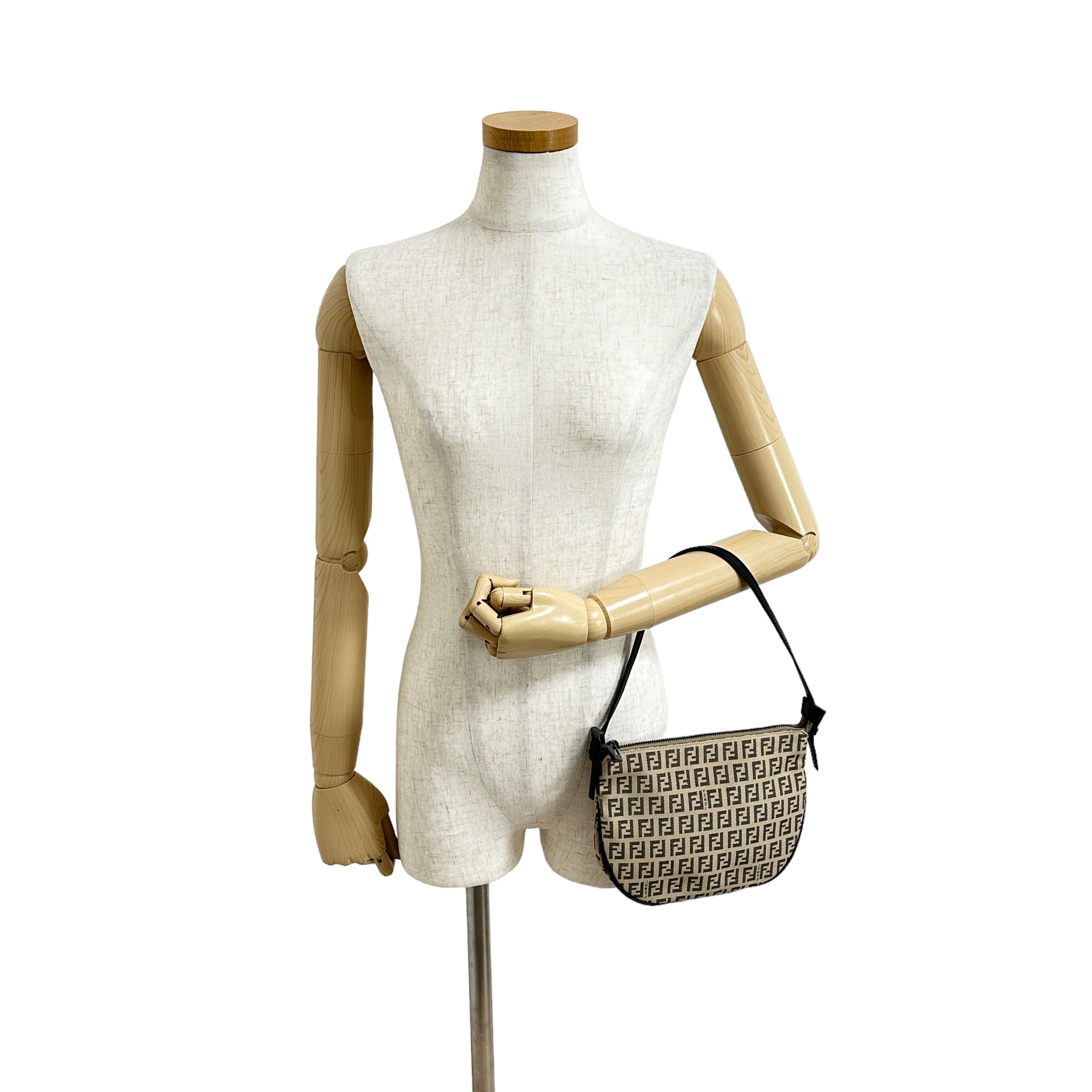 FENDI フェンディ ズッキーノ ショルダーバッグ