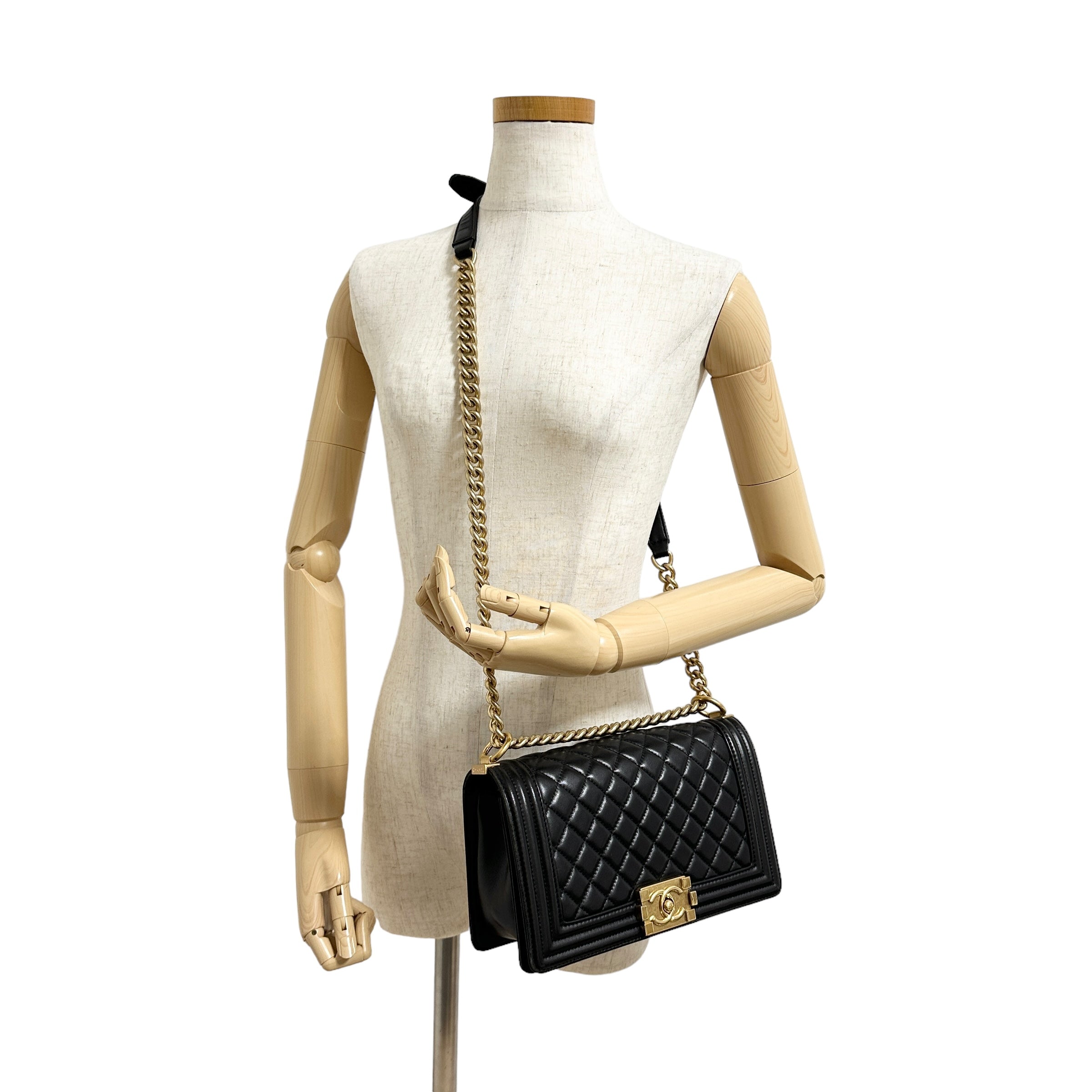 CHANEL シャネル ボーイシャネル 25 チェーンショルダー