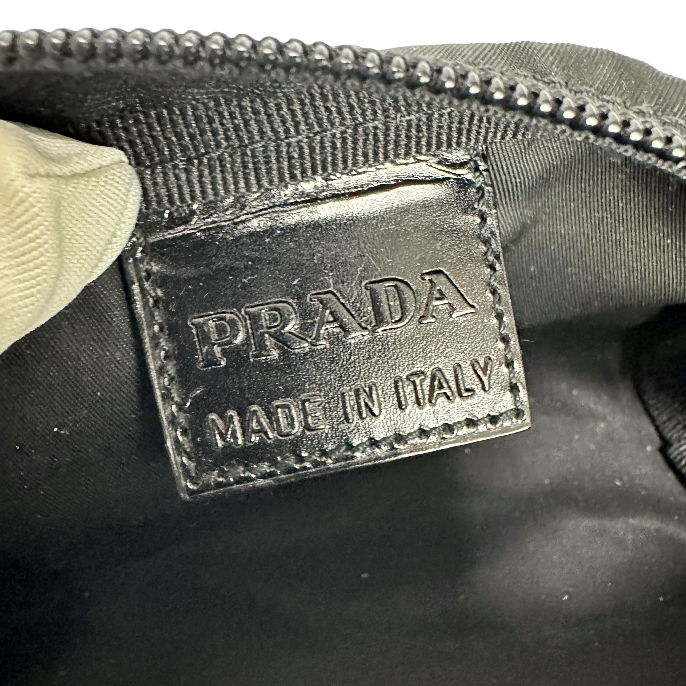 PRADA プラダ ポーチ