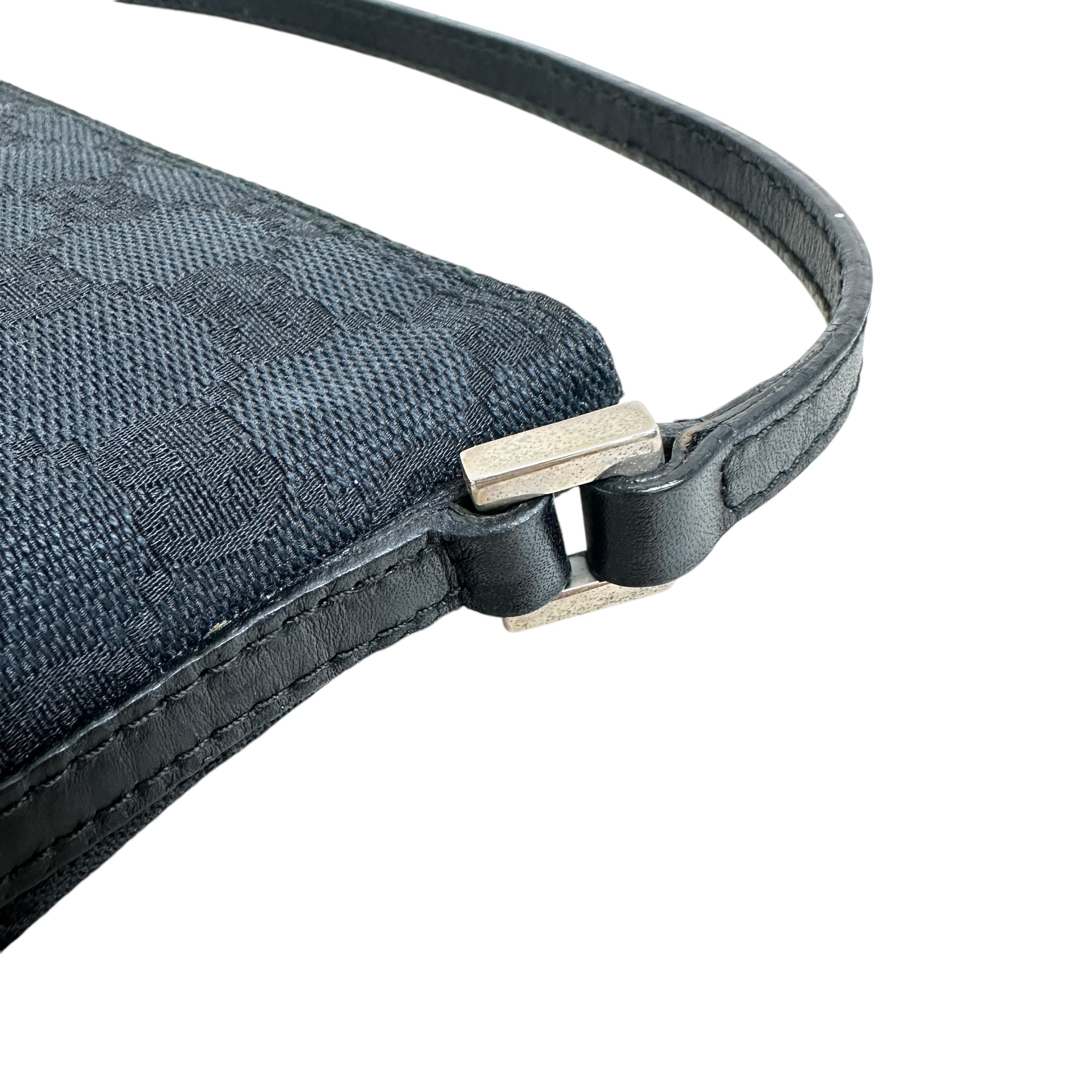 GUCCI グッチ GG柄 ポーチ