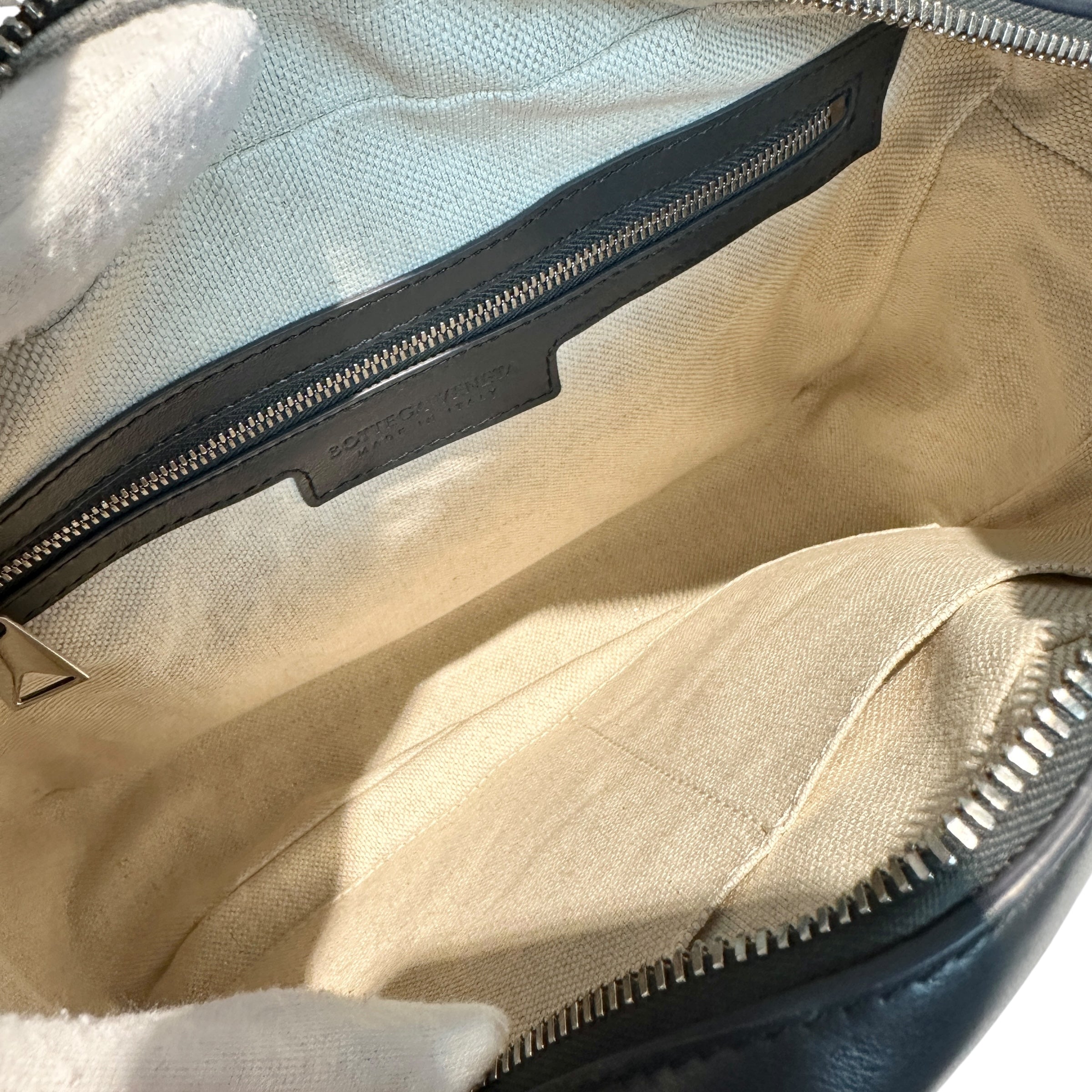 Bottega Veneta ボッテガ・ヴェネタ イントレチャート カメラバッグ