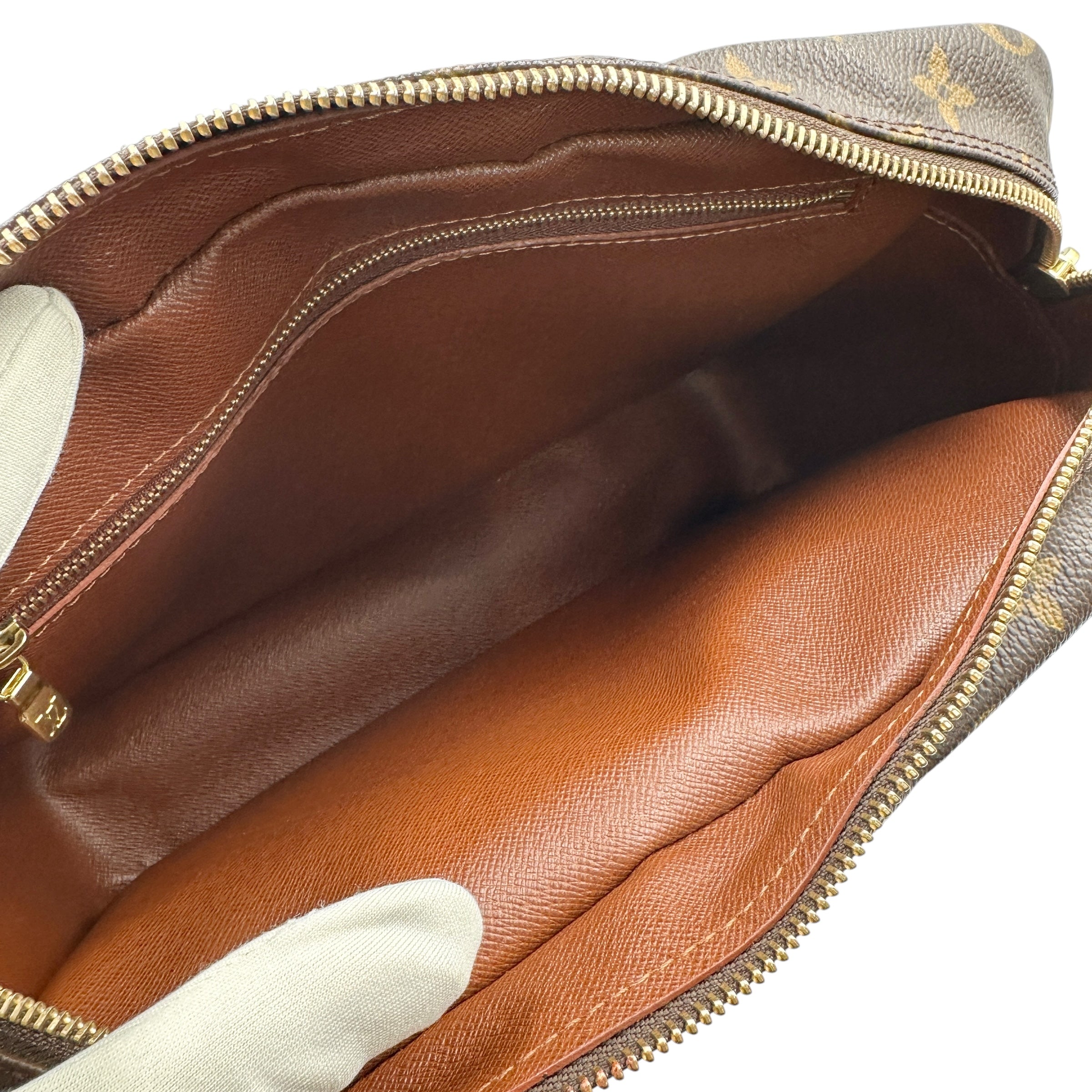 LOUIS VUITTON ルイ・ヴィトン モノグラム ナイル