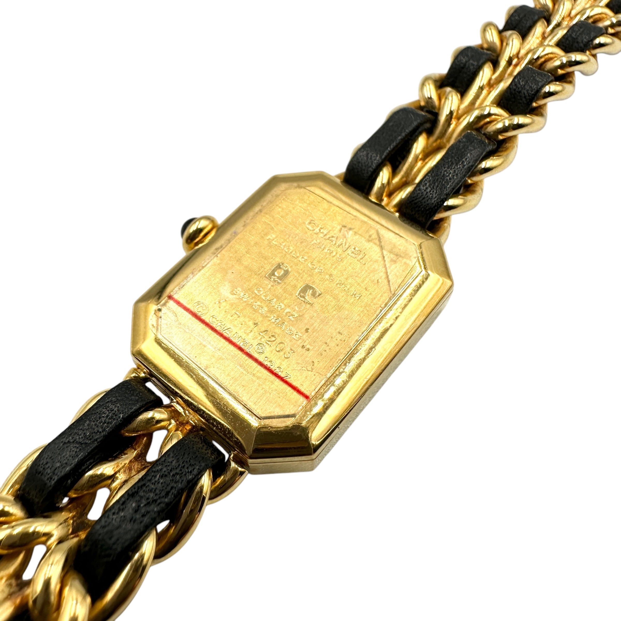 CHANEL シャネル プルミエール Mサイズ