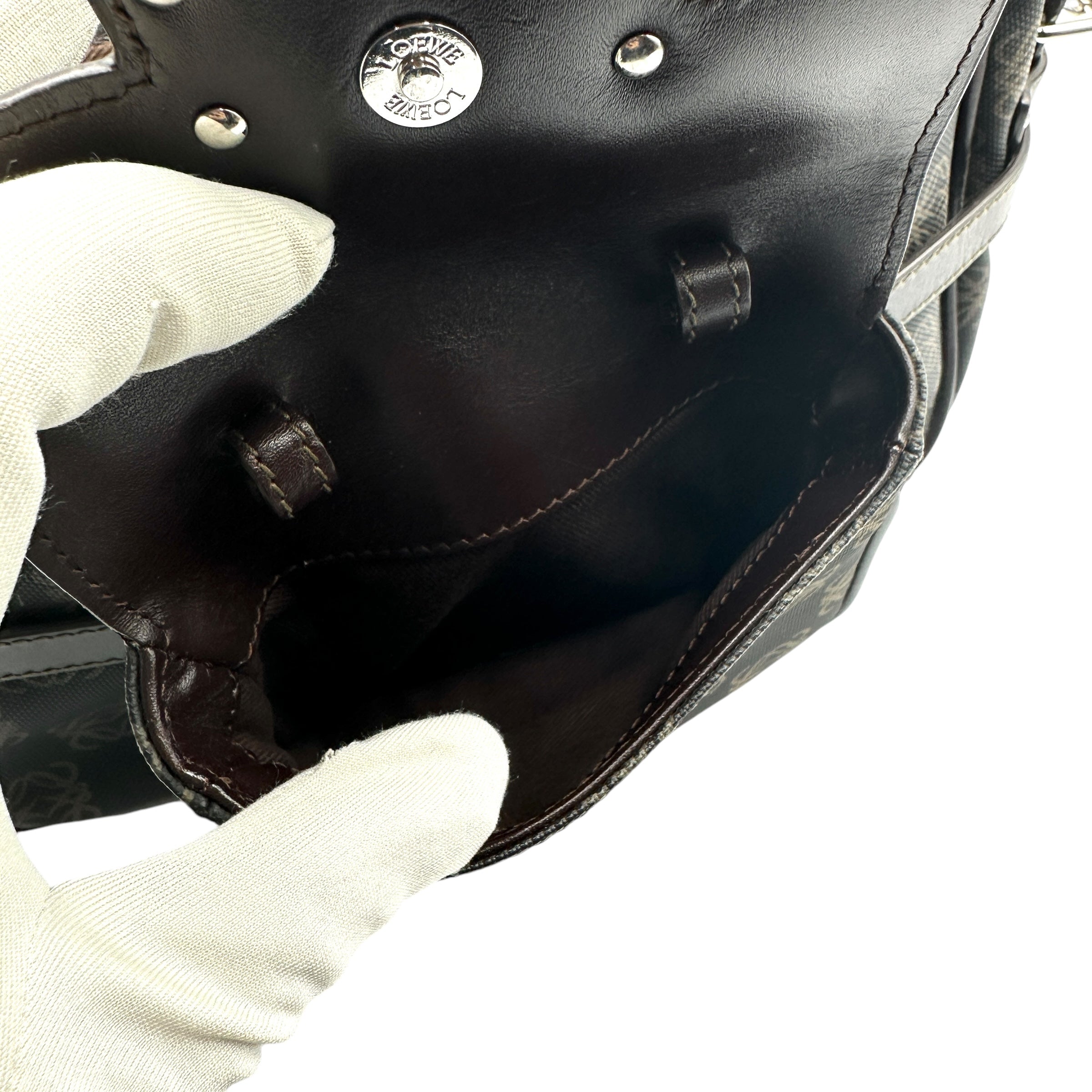 LOEWE ロエベ アナグラム ワンショルダーバッグ