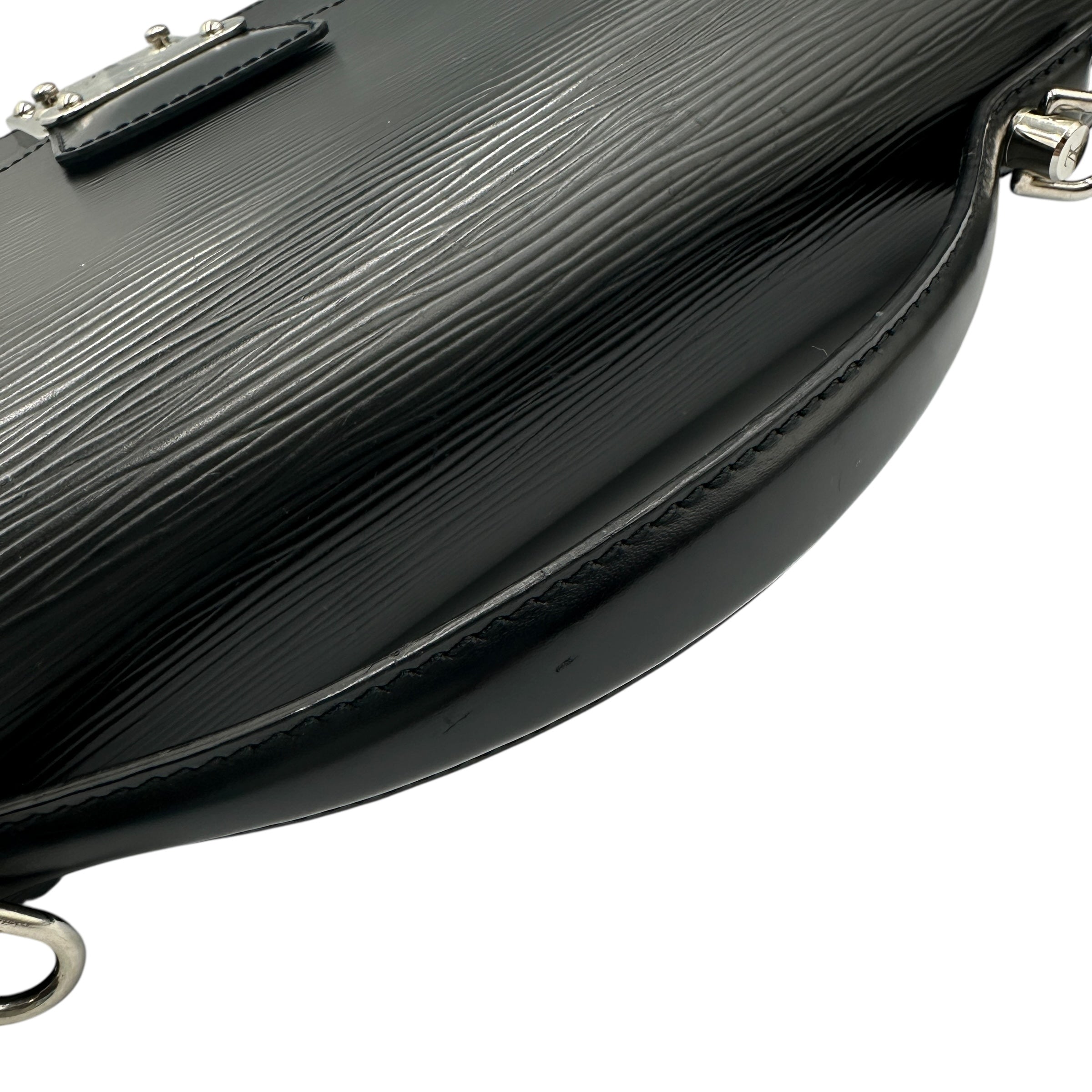 LOUIS VUITTON ルイ・ヴィトン エピ モンソー ブラック