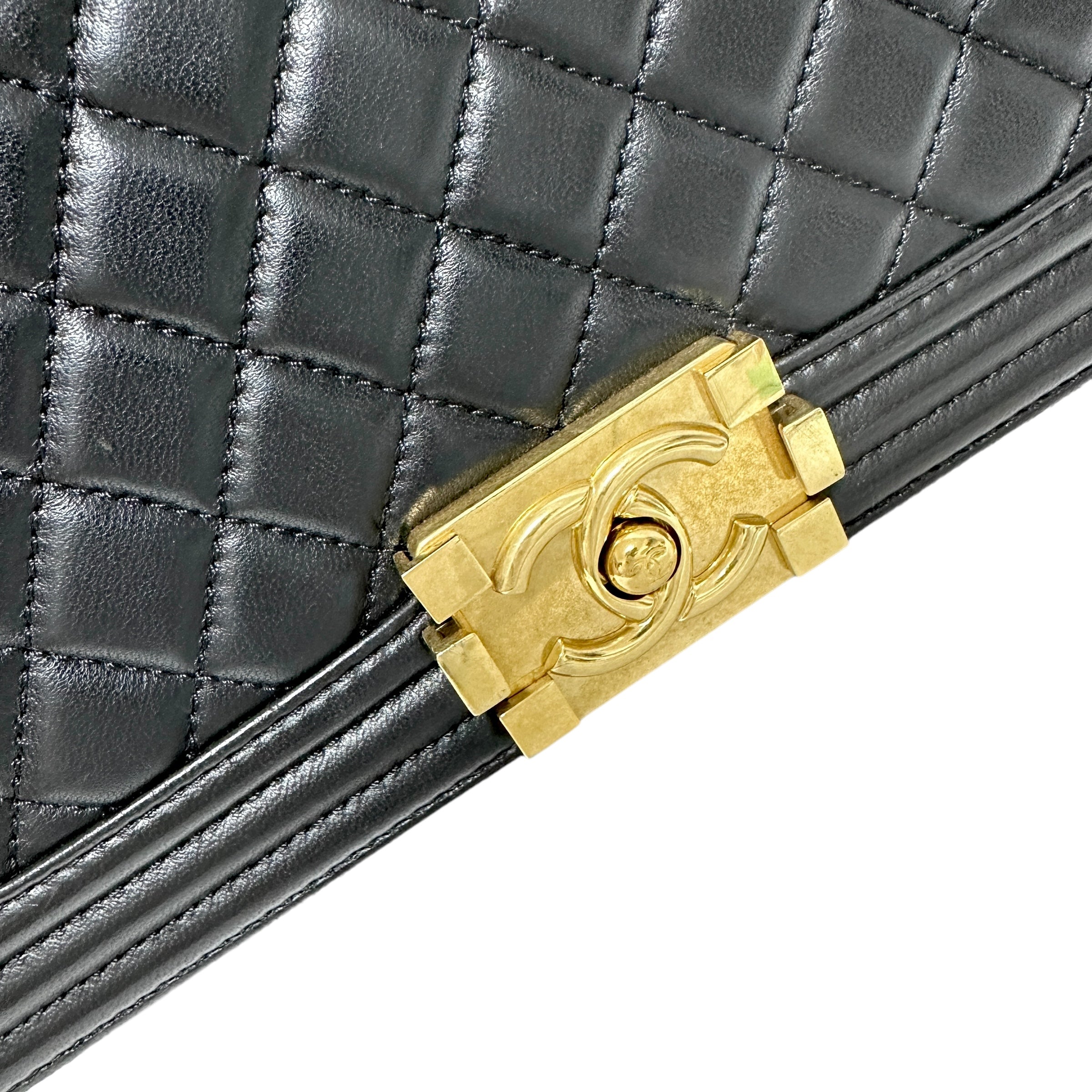 CHANEL シャネル ボーイシャネル 25 チェーンショルダー