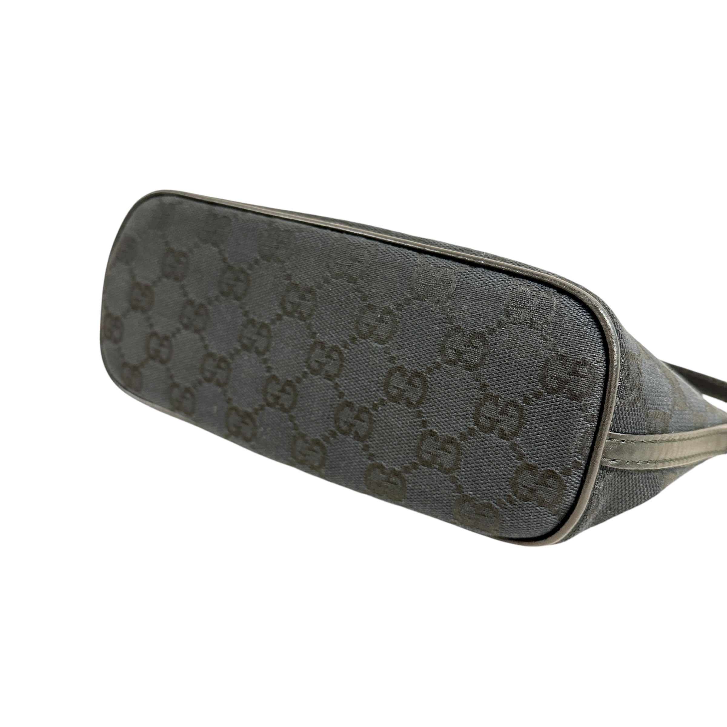 GUCCI グッチ GG柄 ポーチ